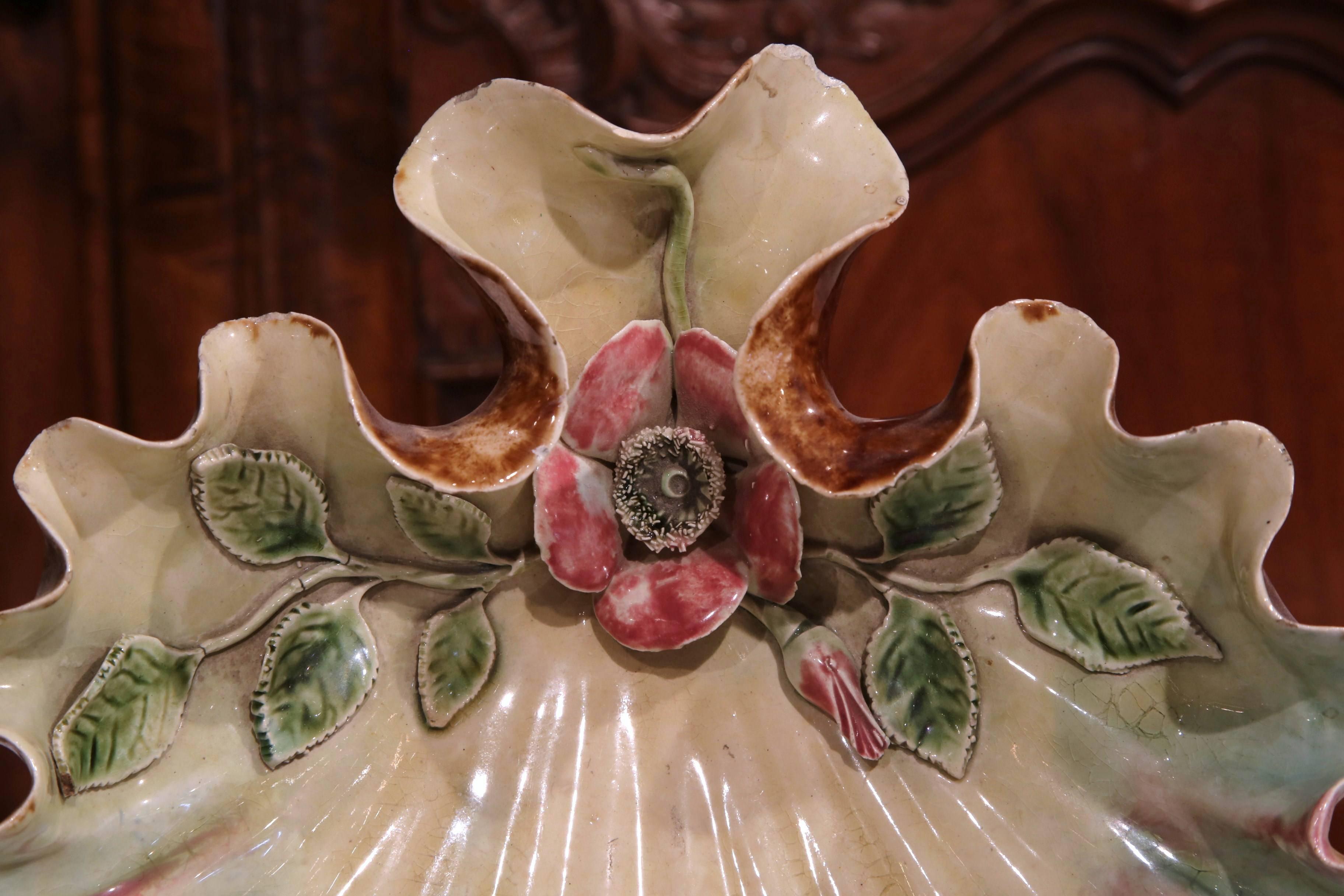 19th Century French Hand-Painted Barbotine Shell Dish with Flower and Leaves In Excellent Condition In Dallas, TX