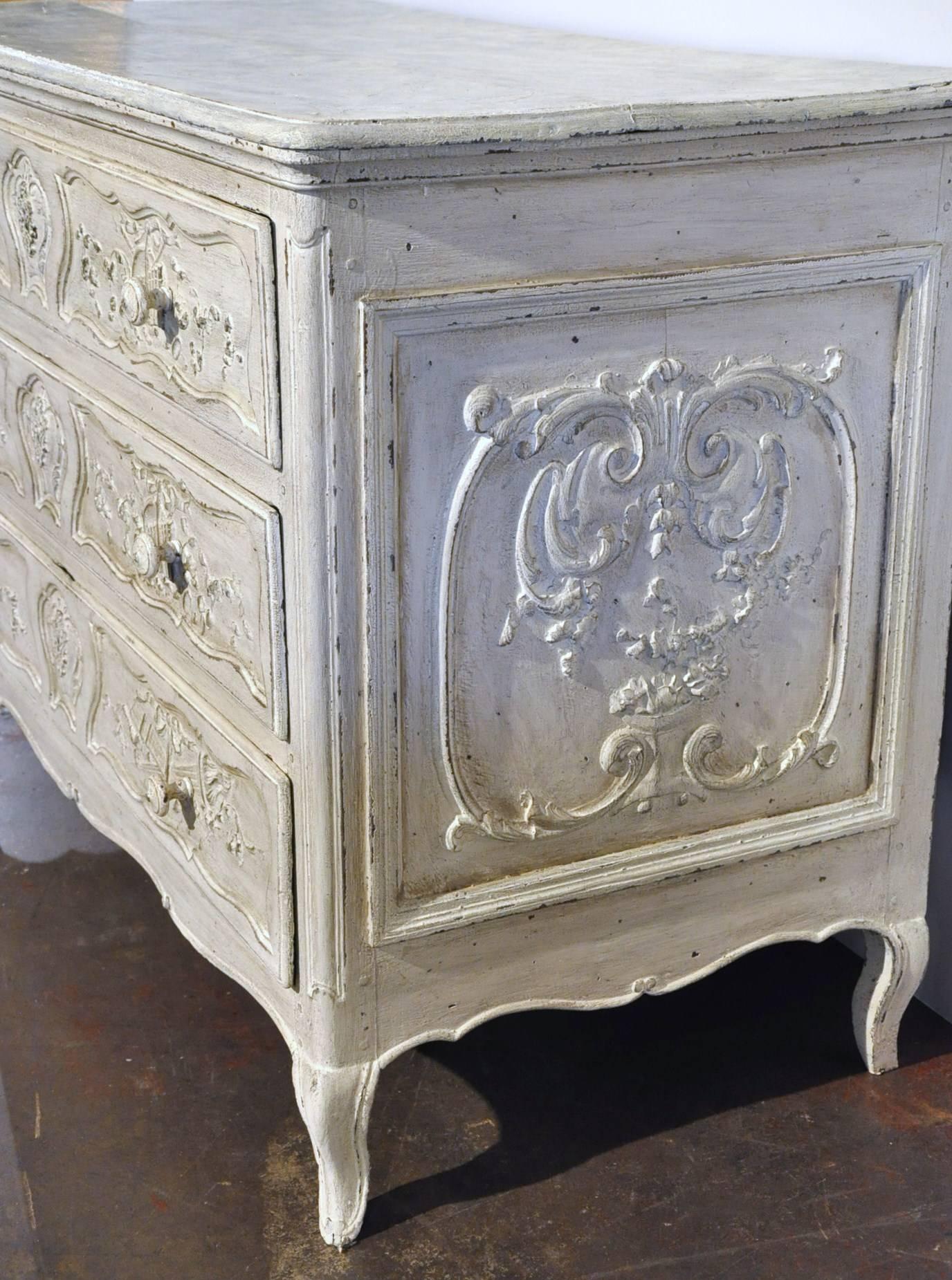 french louis chest of drawers