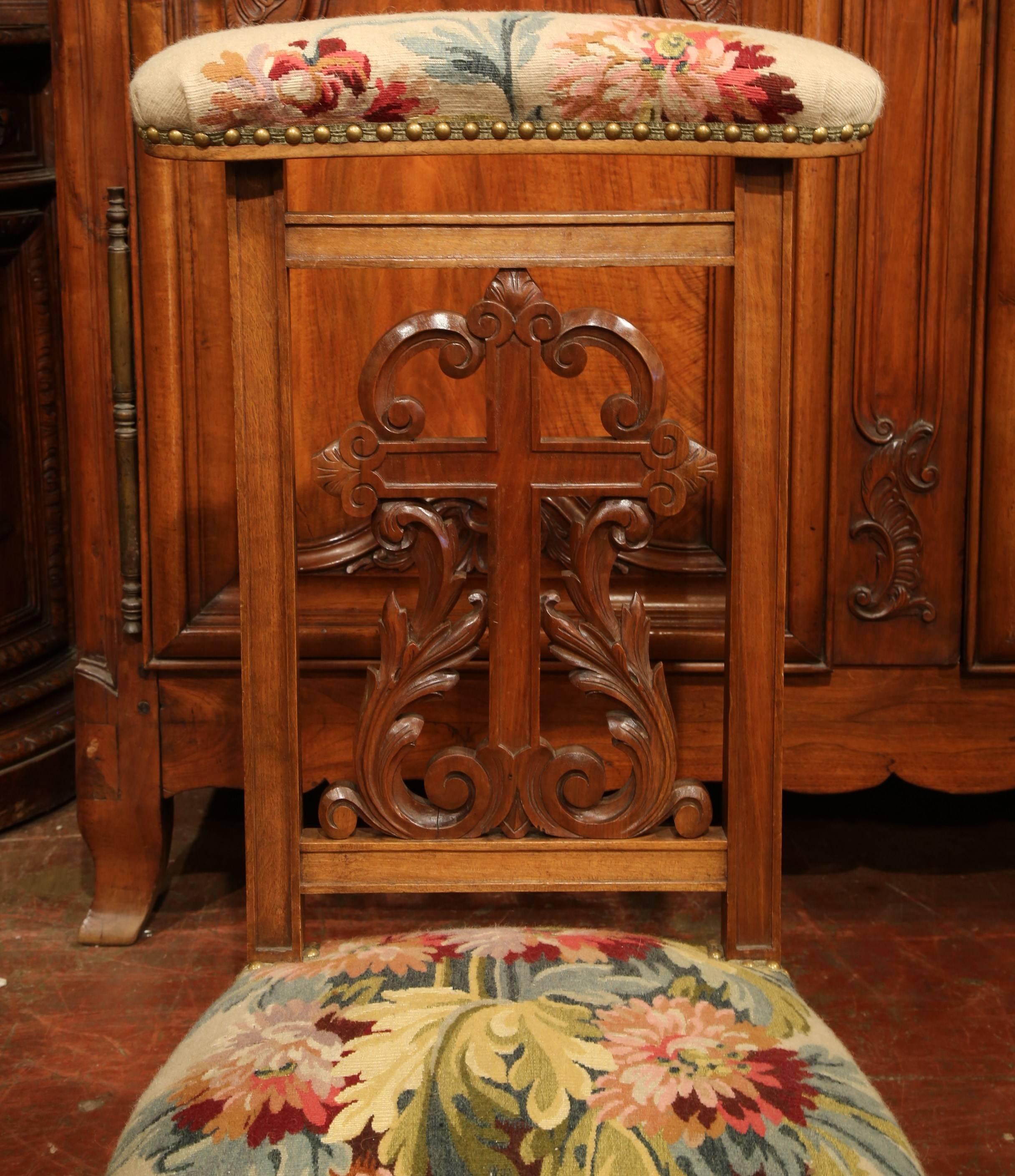 19th Century French Louis XV Carved Walnut 