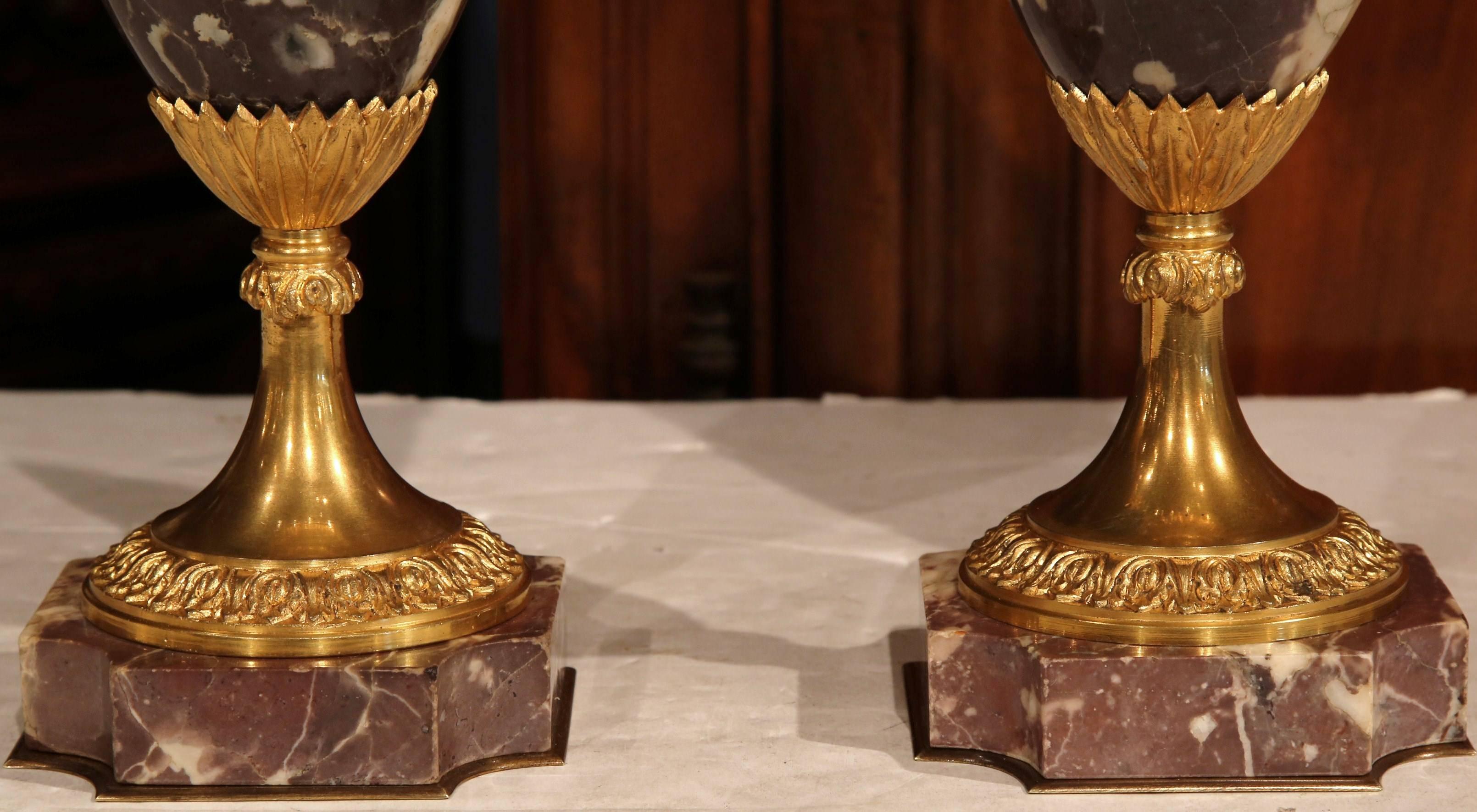 Pair of 19th Century French Louis XVI Marble and Bronze Cassolettes Mantel Urns In Excellent Condition In Dallas, TX