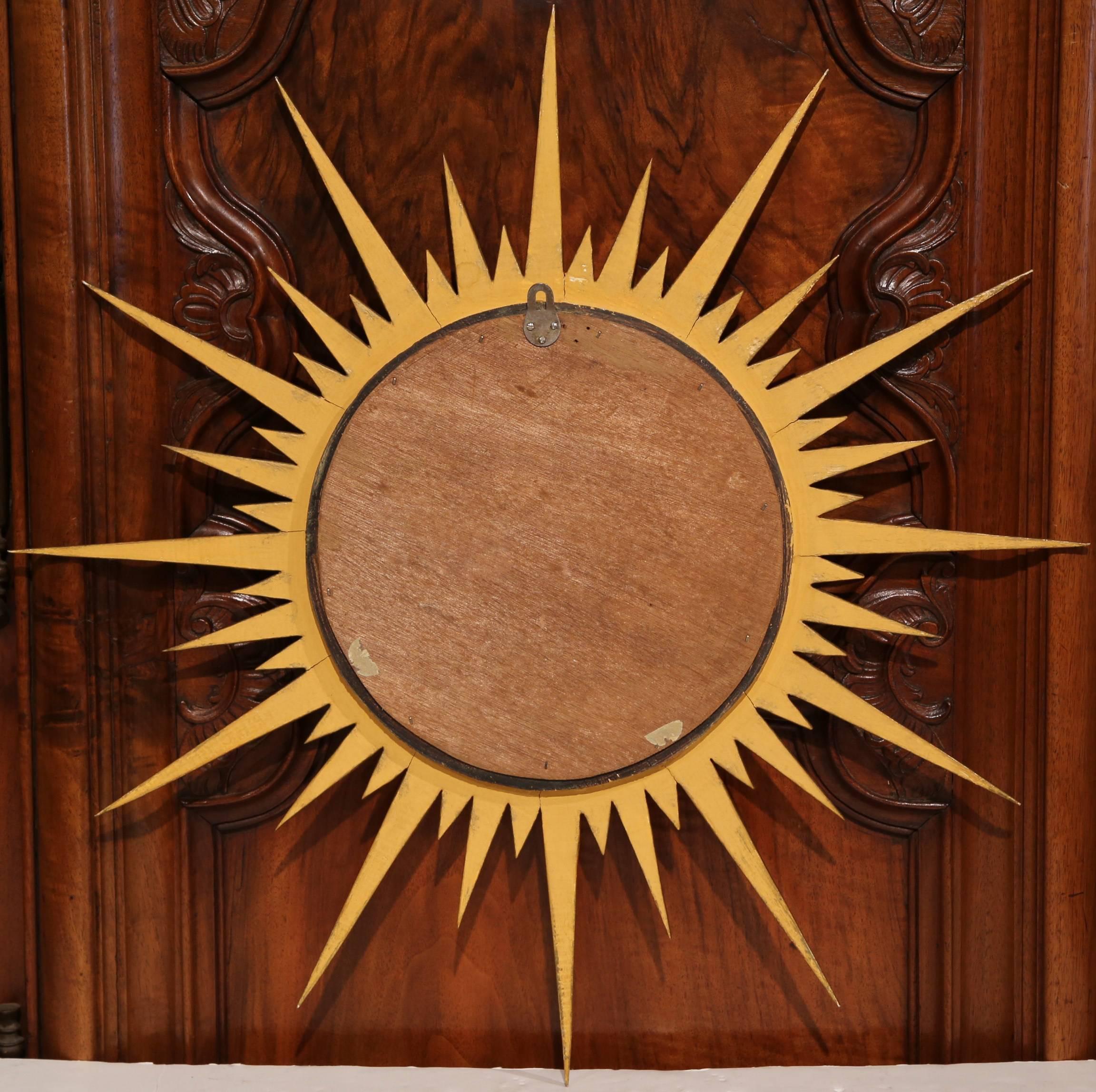 Mid-20th Century French Giltwood Sunburst Mirror with Convex Glass 2