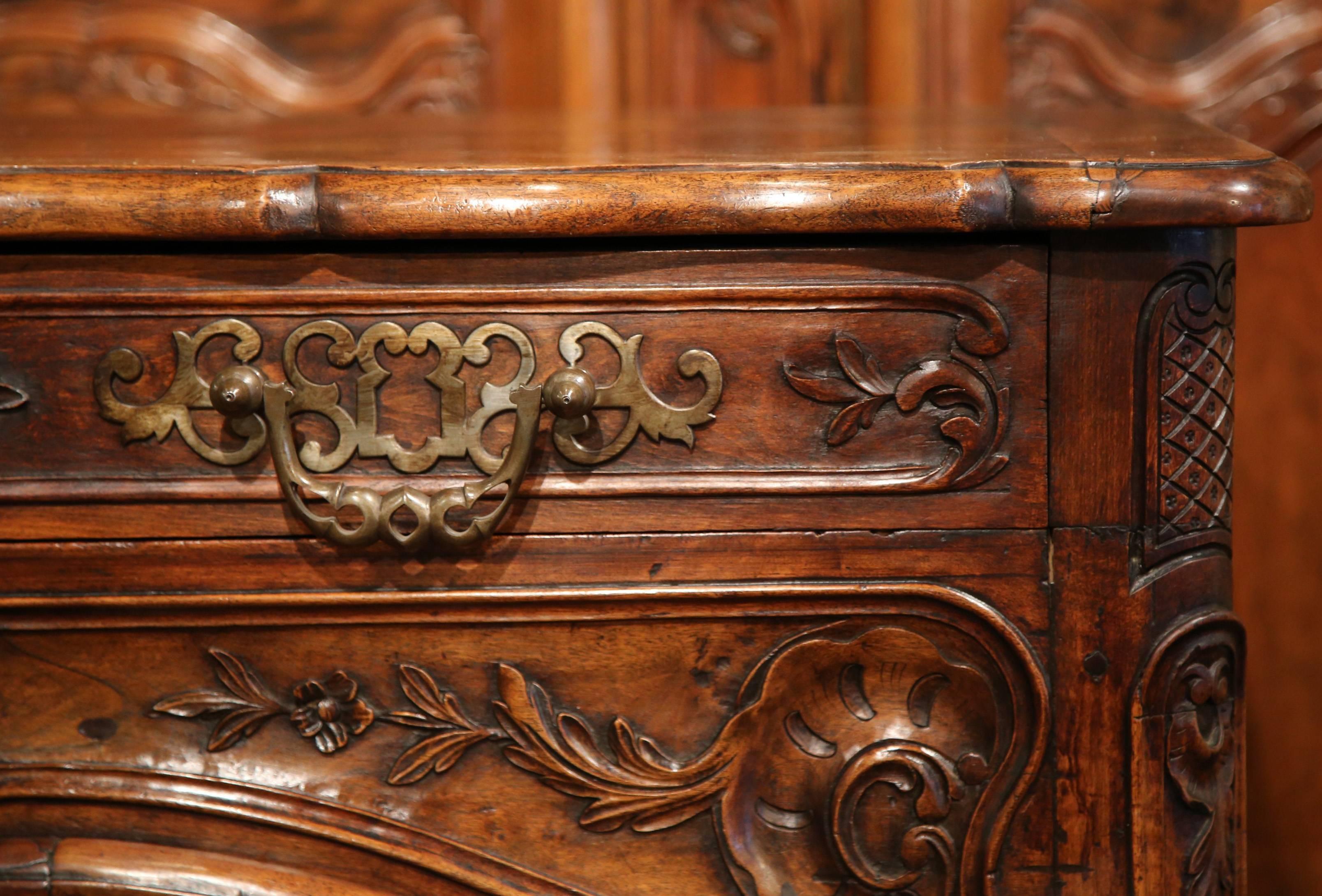 18th Century French Louis XV Carved Walnut Buffet from Provence 2