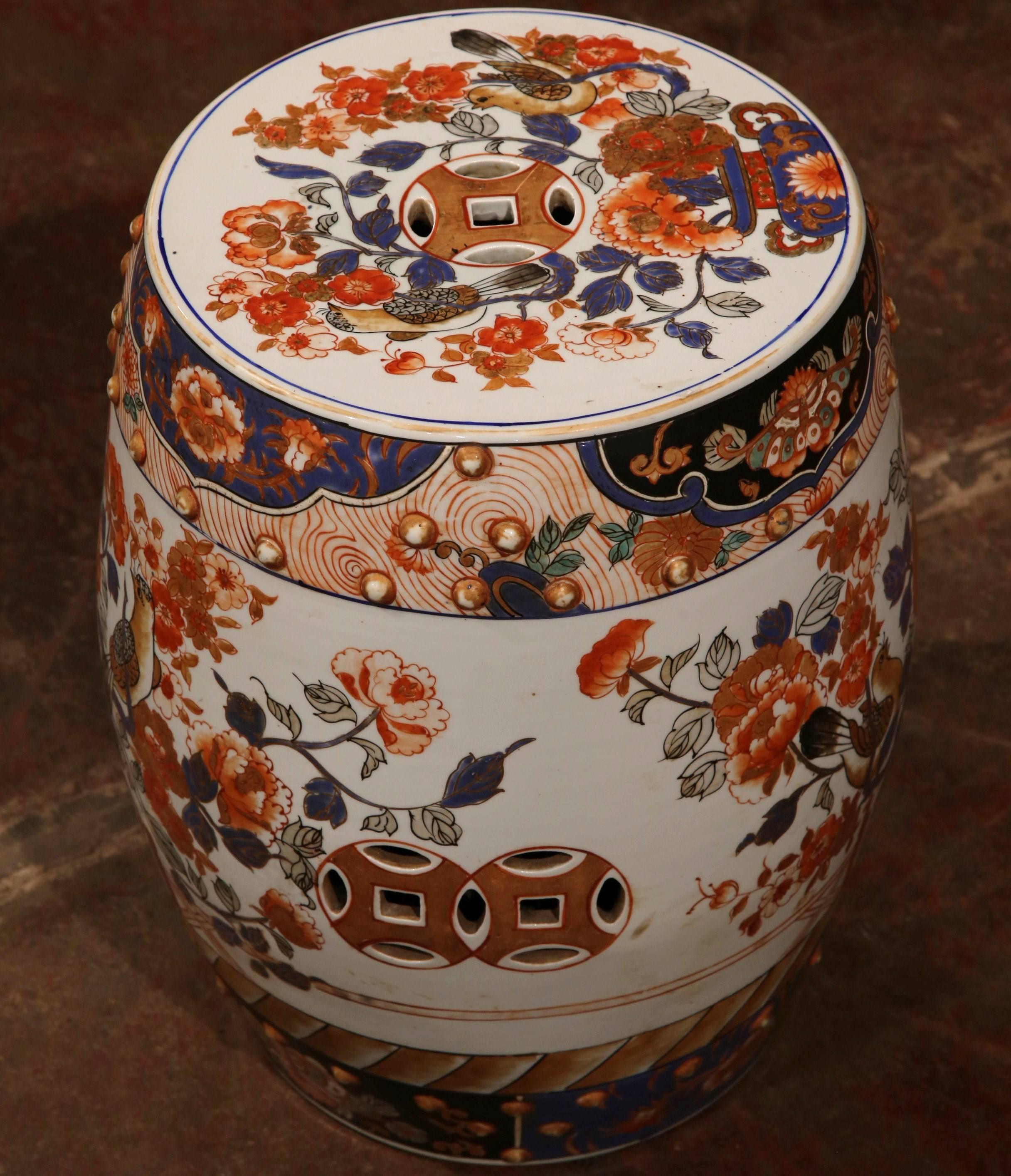 19th Century Japanese Hand-Painted Porcelain Imari Stool with Birds and Flowers In Excellent Condition In Dallas, TX