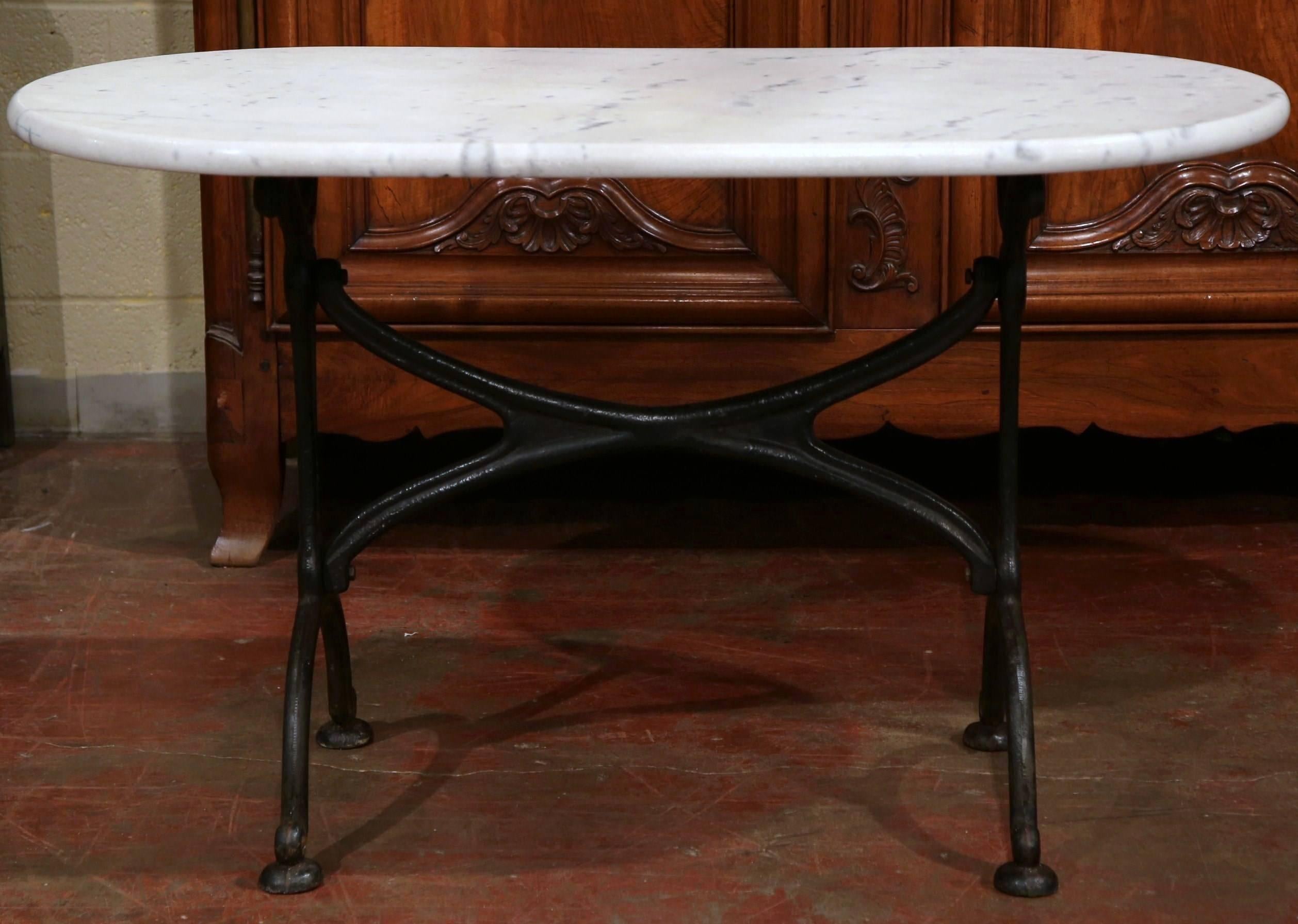 Blackened Early 20th Century French Iron and Marble Oval Bistrot Table from Paris