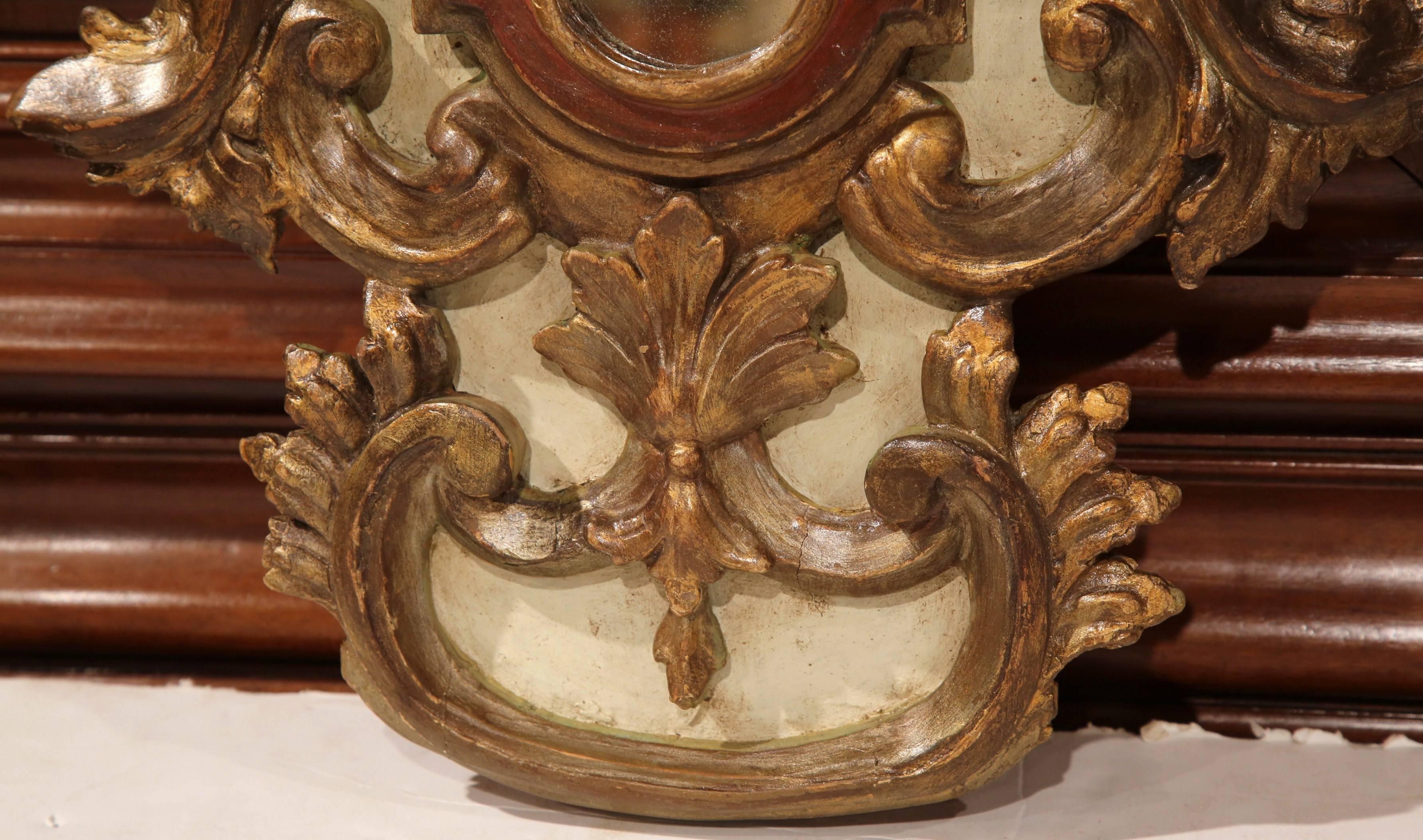 Early 19th Century Italian Painted and Gilt Carved Reliquary Frame with Mirror In Excellent Condition In Dallas, TX