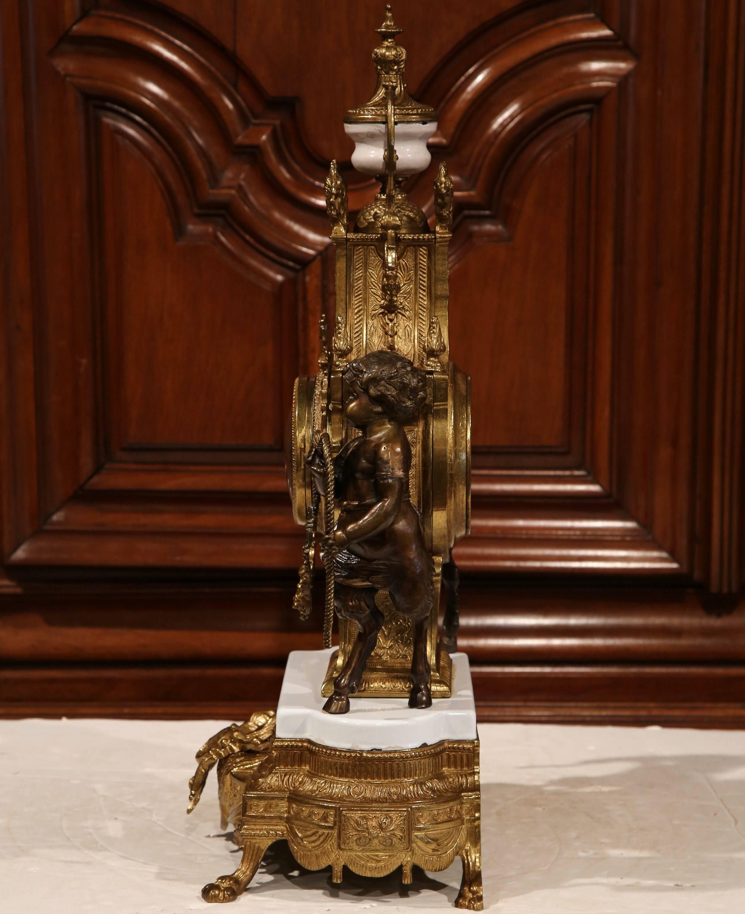 Early 20th Century Italian Carved Bronze and Marble Clock with Patinated Cherubs In Excellent Condition In Dallas, TX