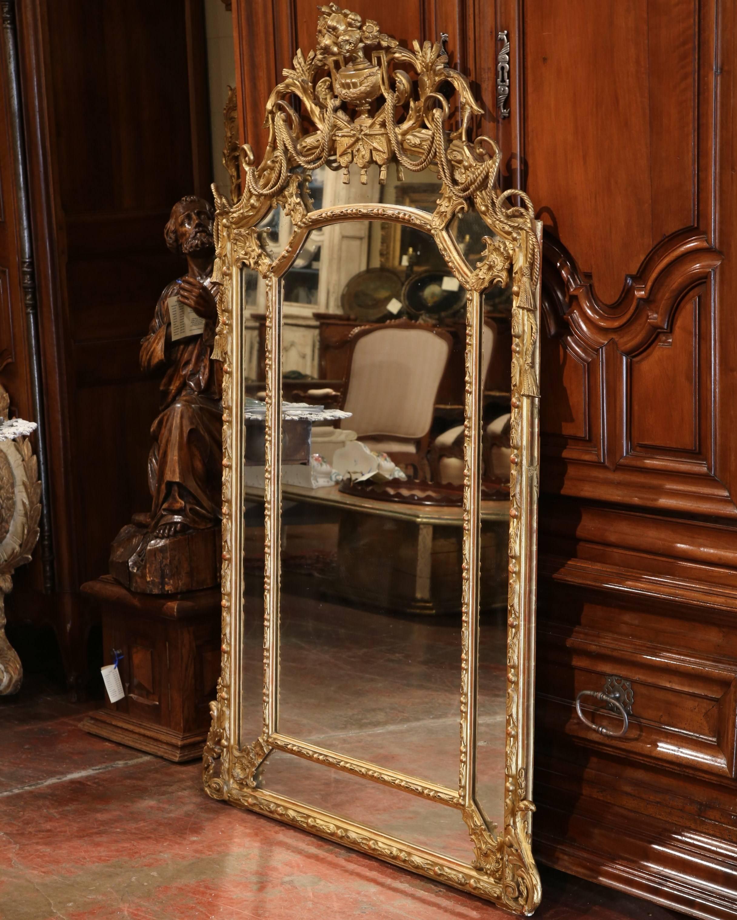 Mid-19th Century French Louis XV Carved Giltwood Parclose Mantel Mirror In Excellent Condition In Dallas, TX