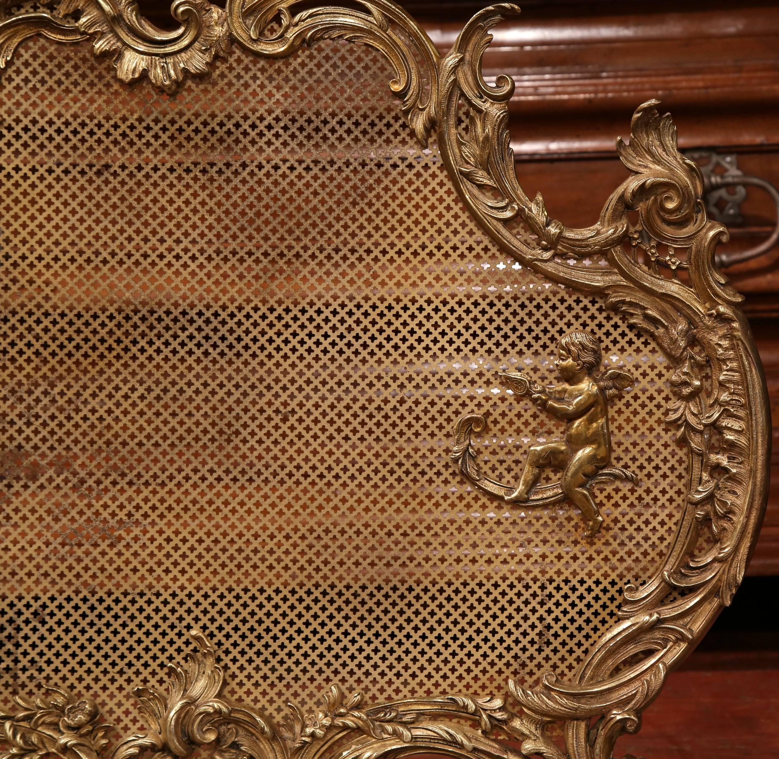 Mid-19th Century French Louis XV Carved Bronze Screen with Cherubs 1