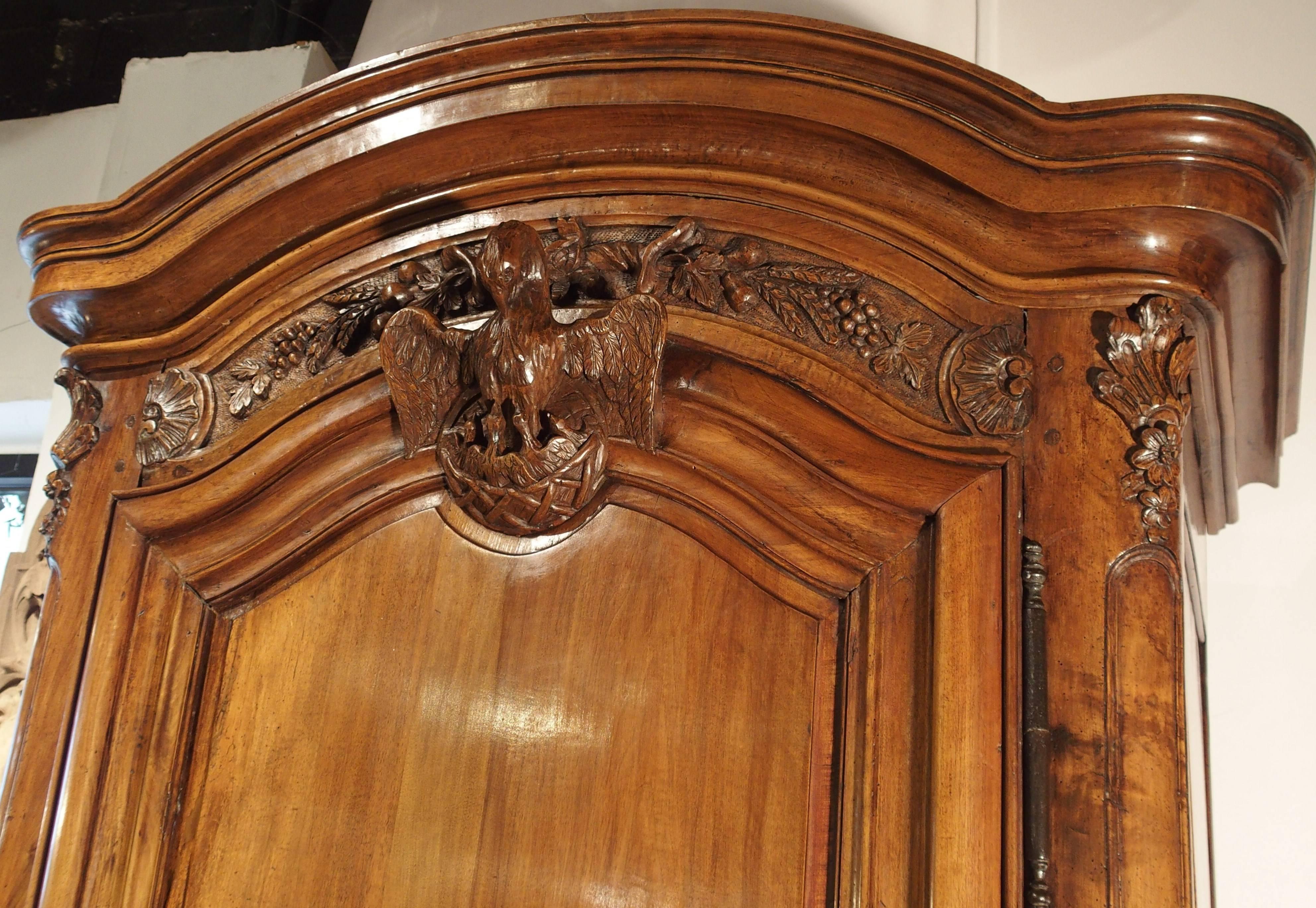 Hand-Carved Exceptional 18th Century French Carved Walnut 