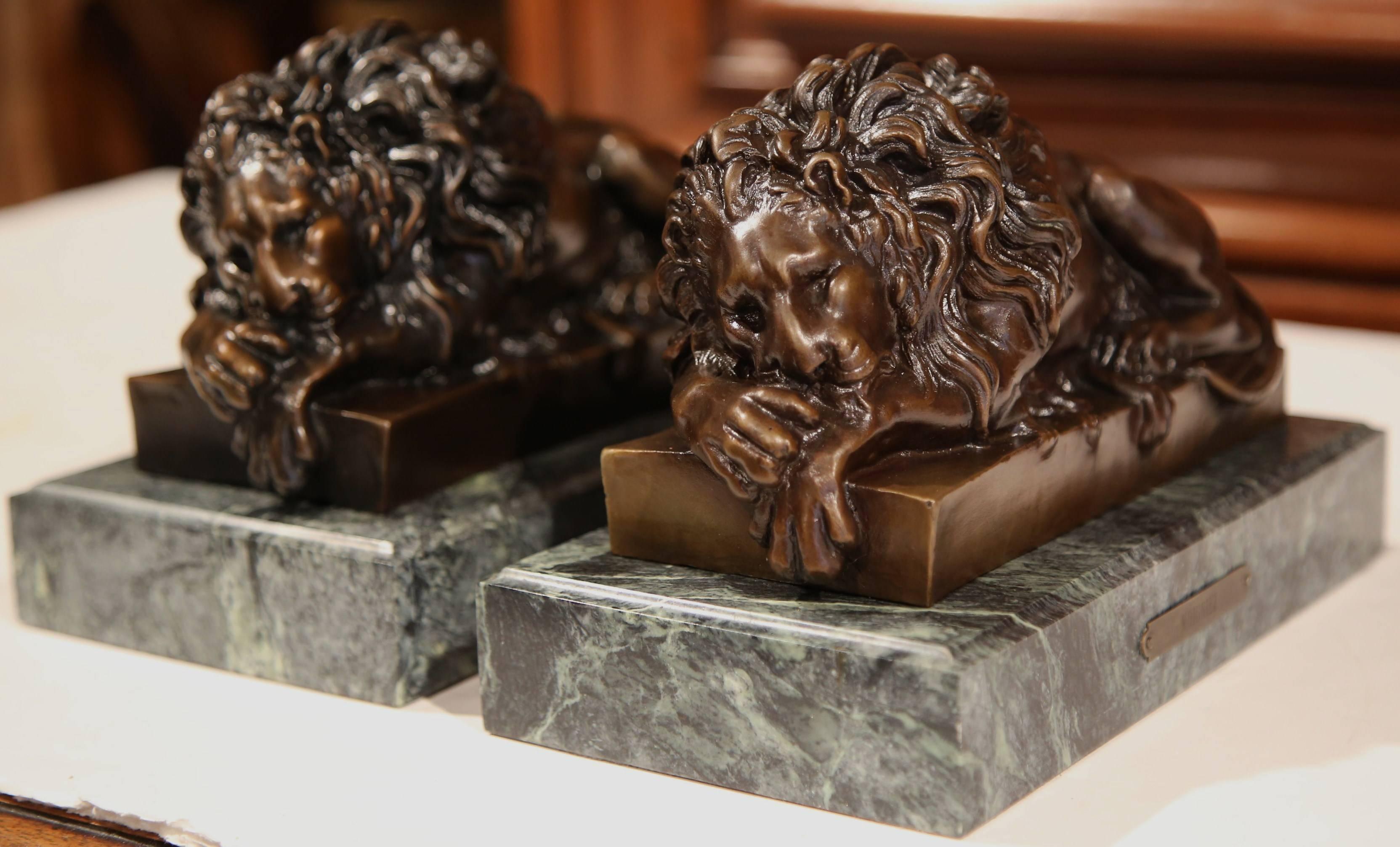 Pair of 19th Century French Bronze Lions Bookends on Marble Signed J. Moigniez 4
