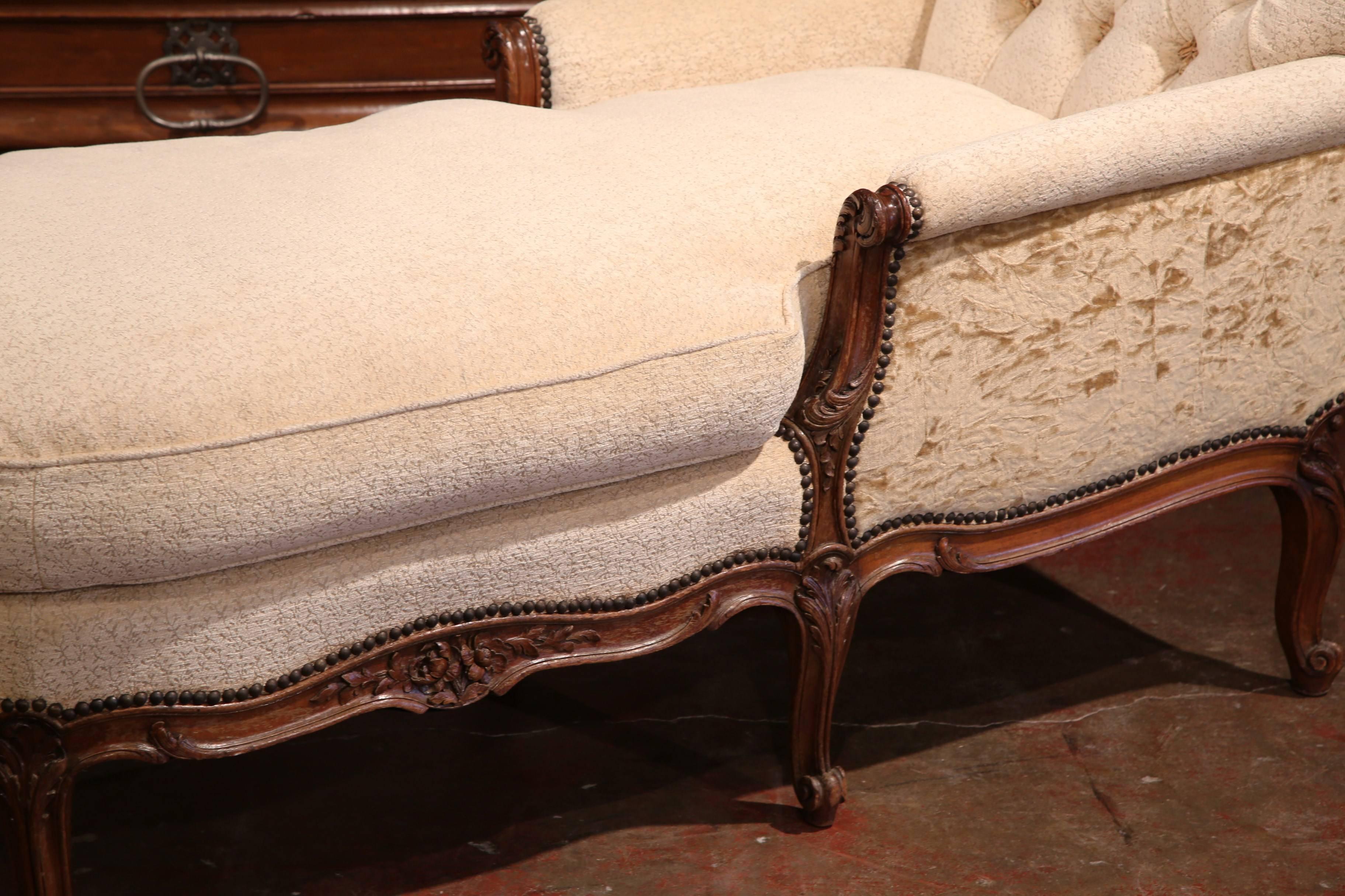 Hand-Carved 19th Century French Louis XV Carved Walnut Six-Leg Chaise with New Upholstery