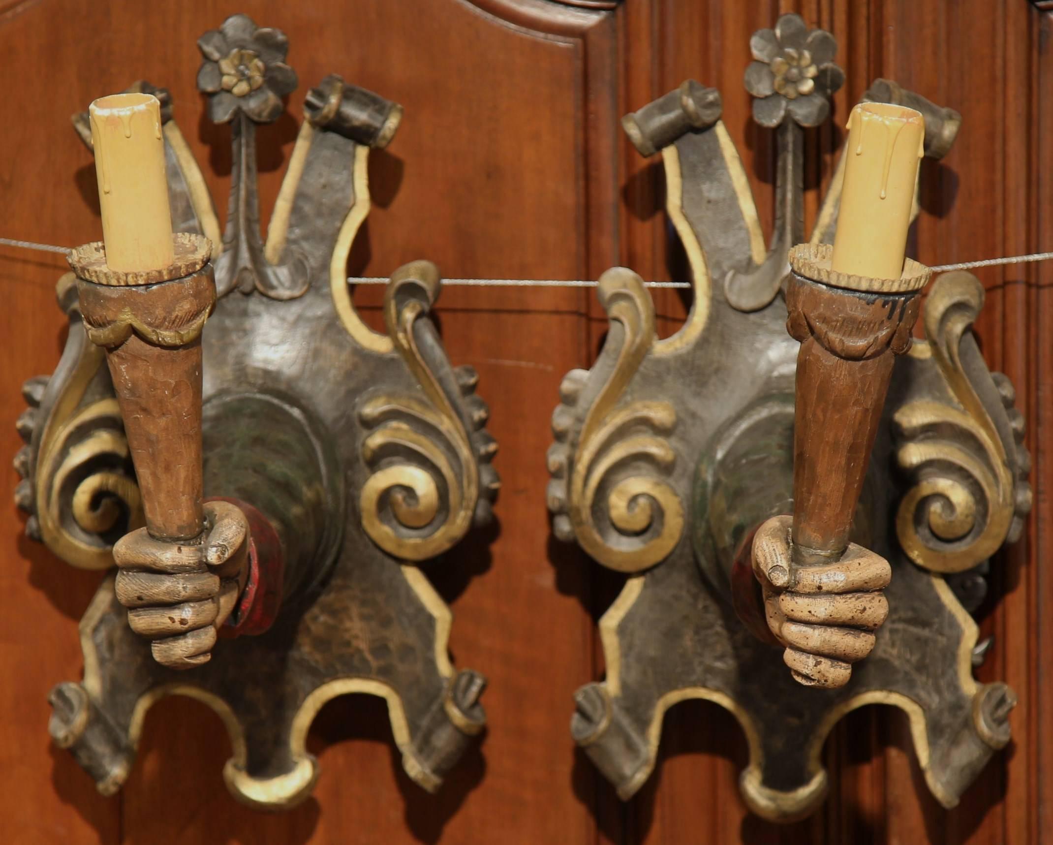Pair of Early 20th Century Spanish Hand-Carved and Painted Wall Sconces 2