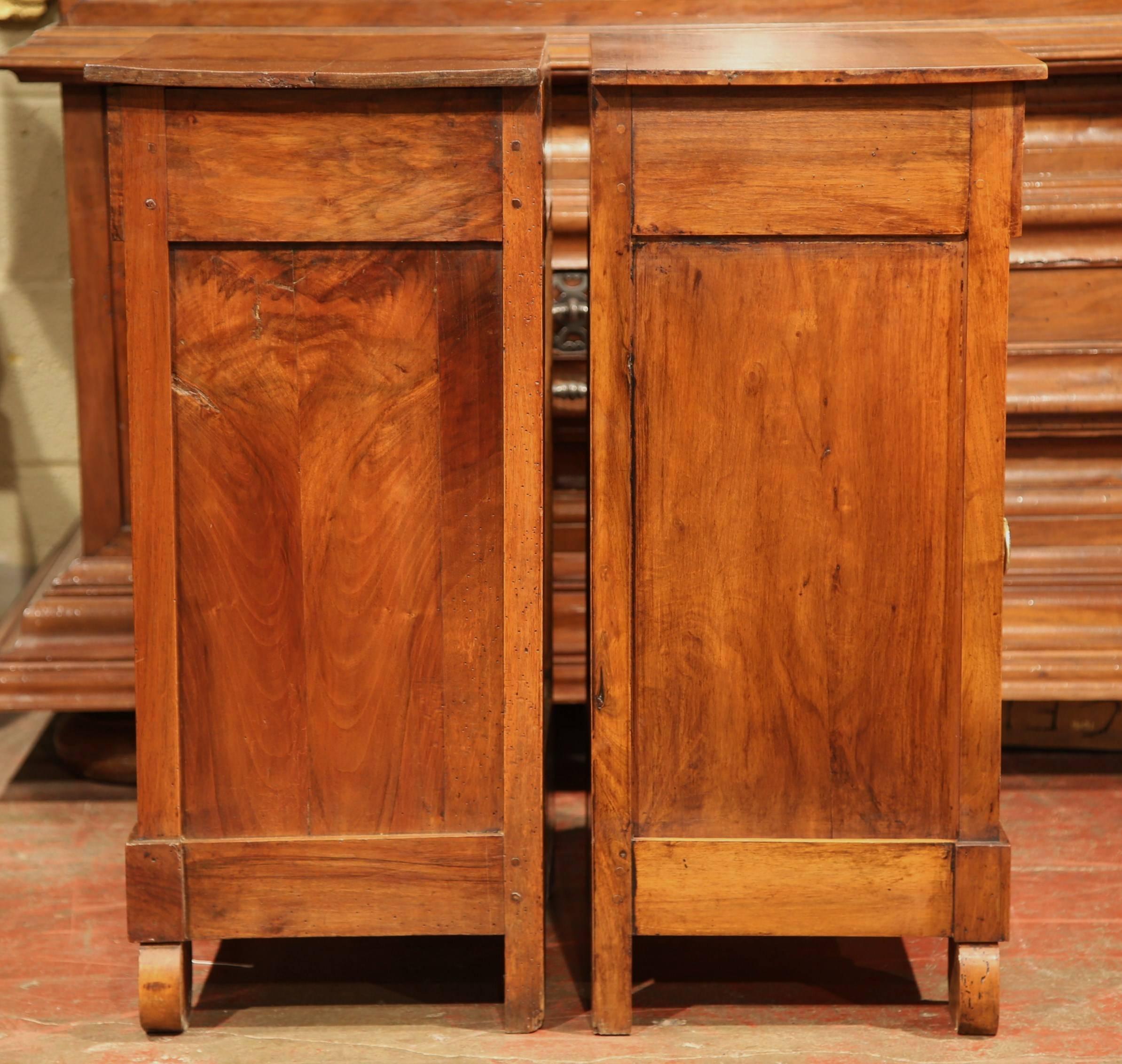 Pair of 19th Century French Louis Philippe Walnut Bedside Tables with Drawer 5