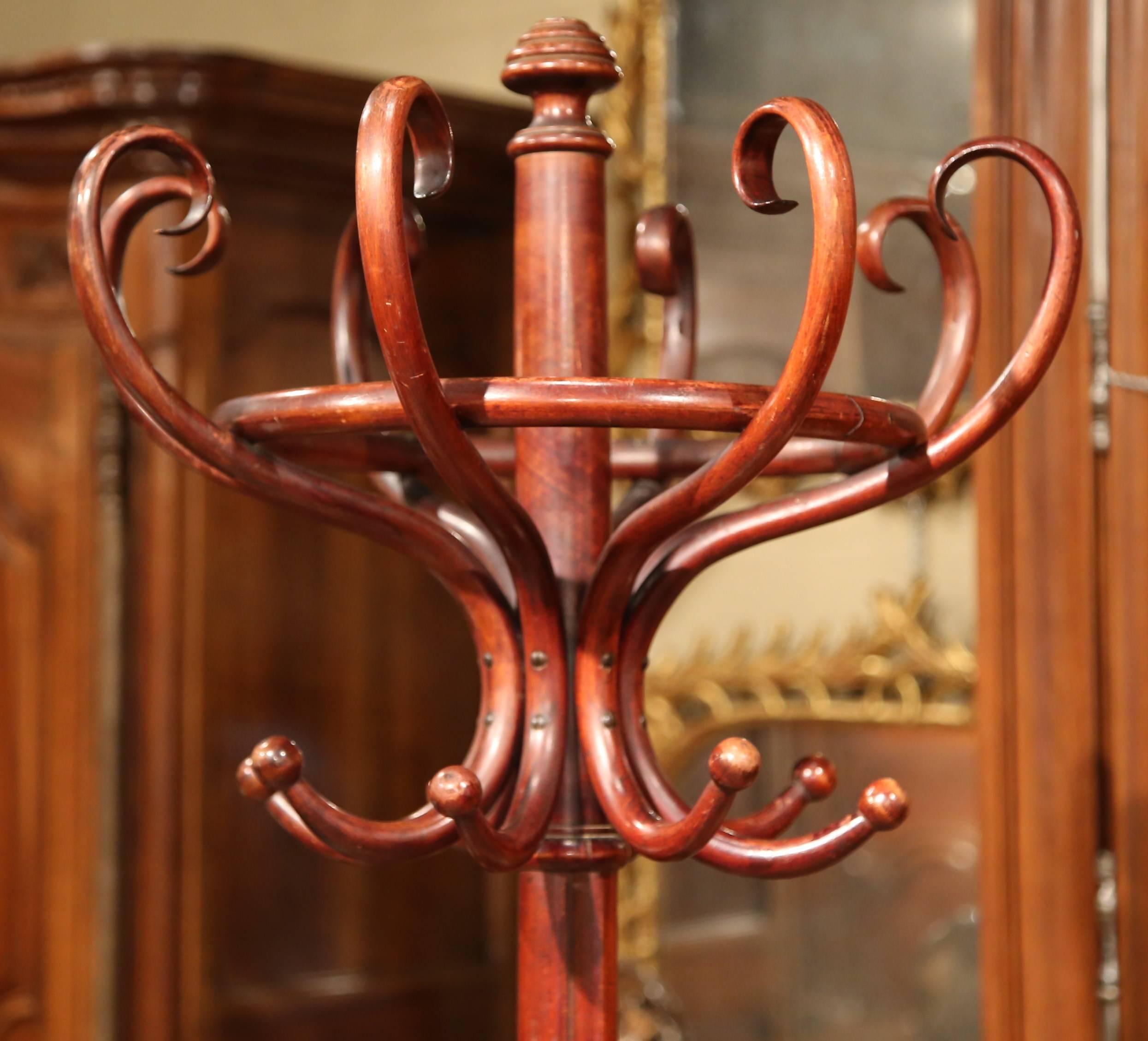 Hand-Carved Early 20th Century French Bentwood Hall Tree with 16 Hooks Thonet Style