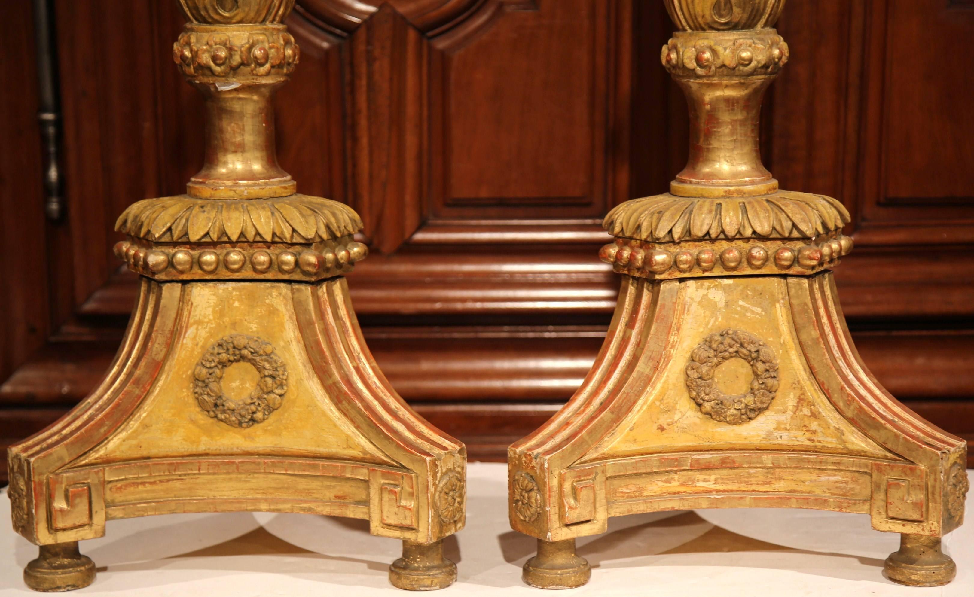 Pair of 19th Century Italian Carved Giltwood Prickets Altar Candlesticks In Excellent Condition In Dallas, TX