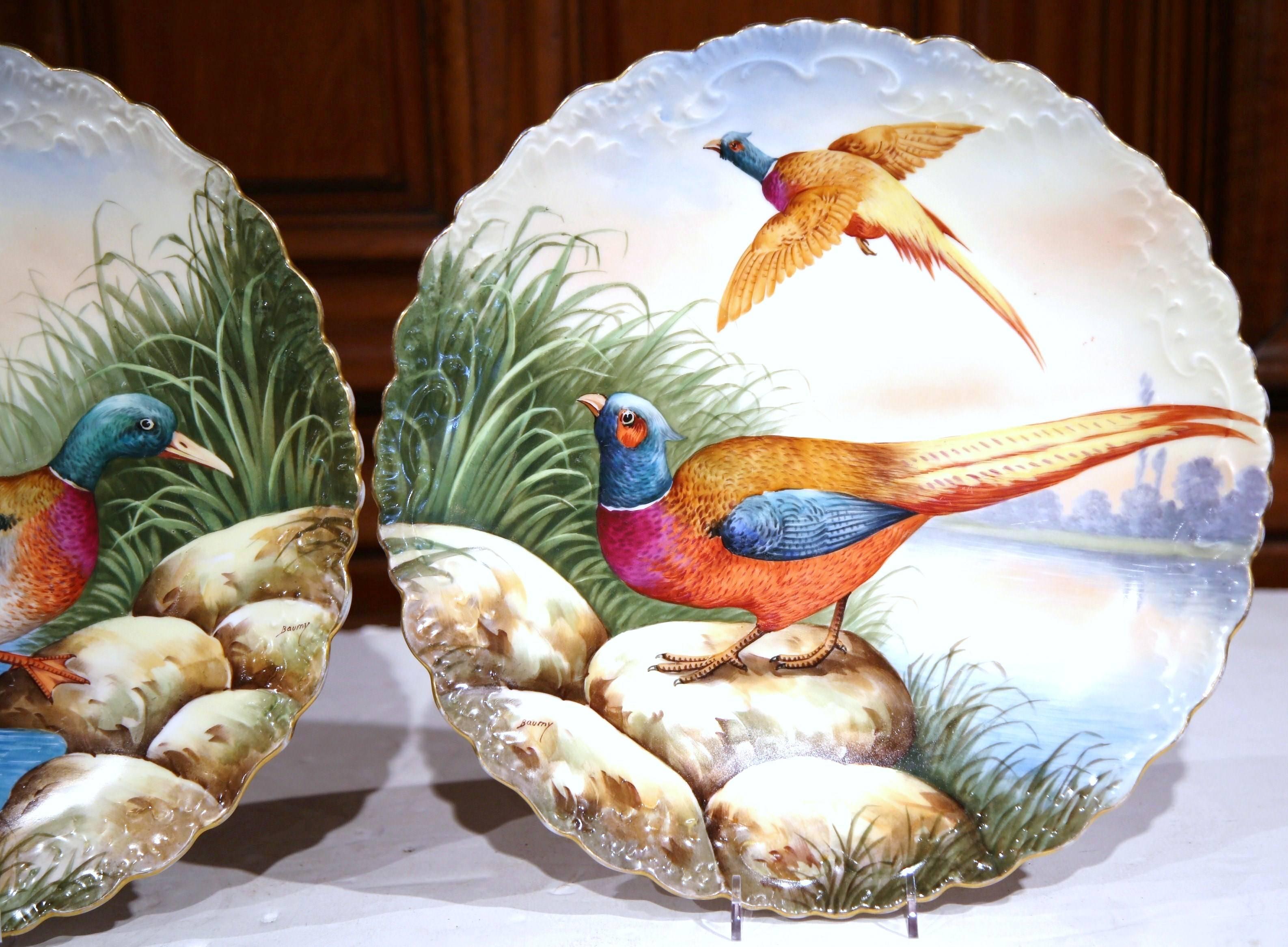 Pair of 19th Century French Hand-Painted Porcelain Birds Plates from Limoges 2