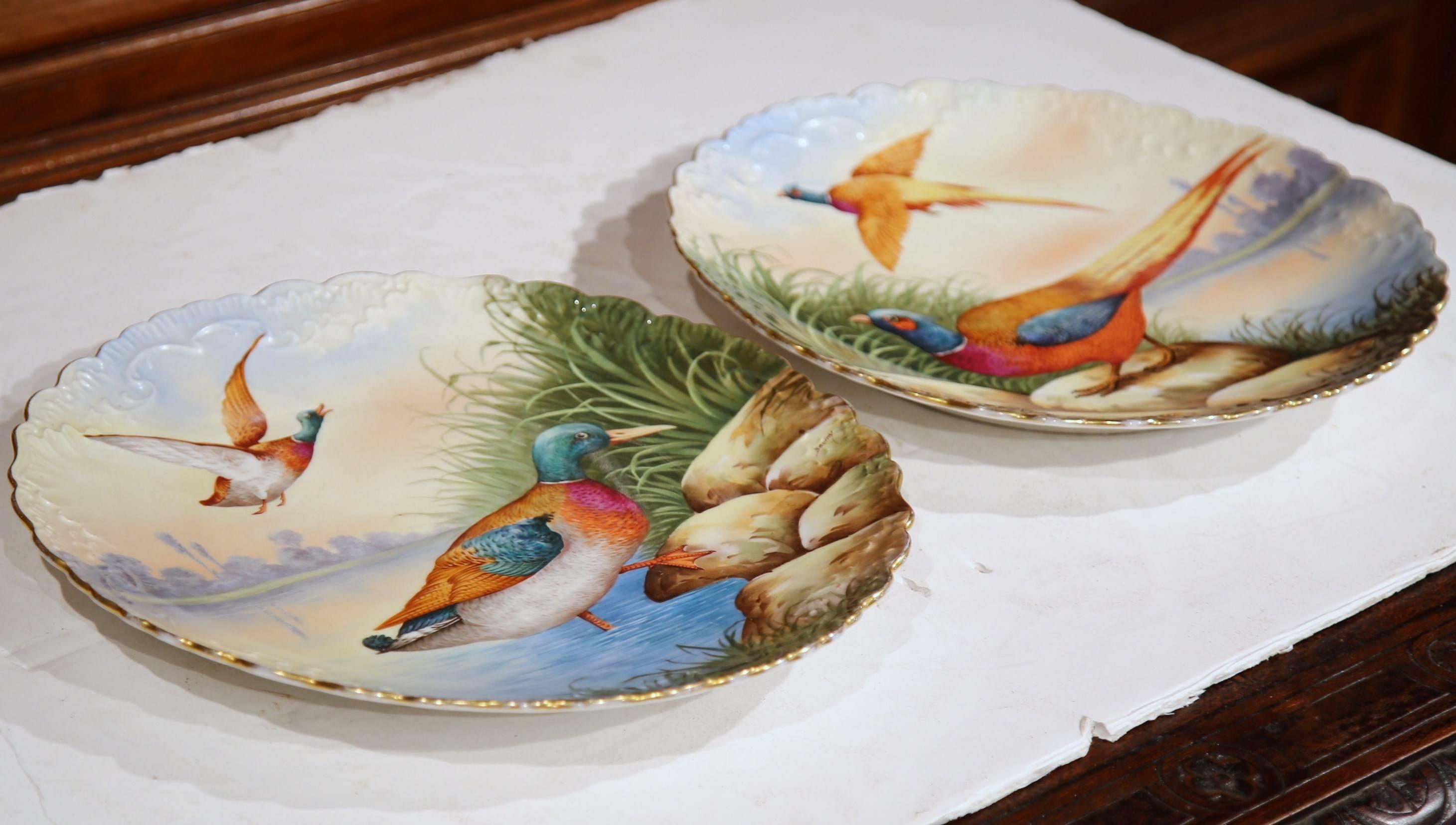 Pair of 19th Century French Hand-Painted Porcelain Birds Plates from Limoges 4