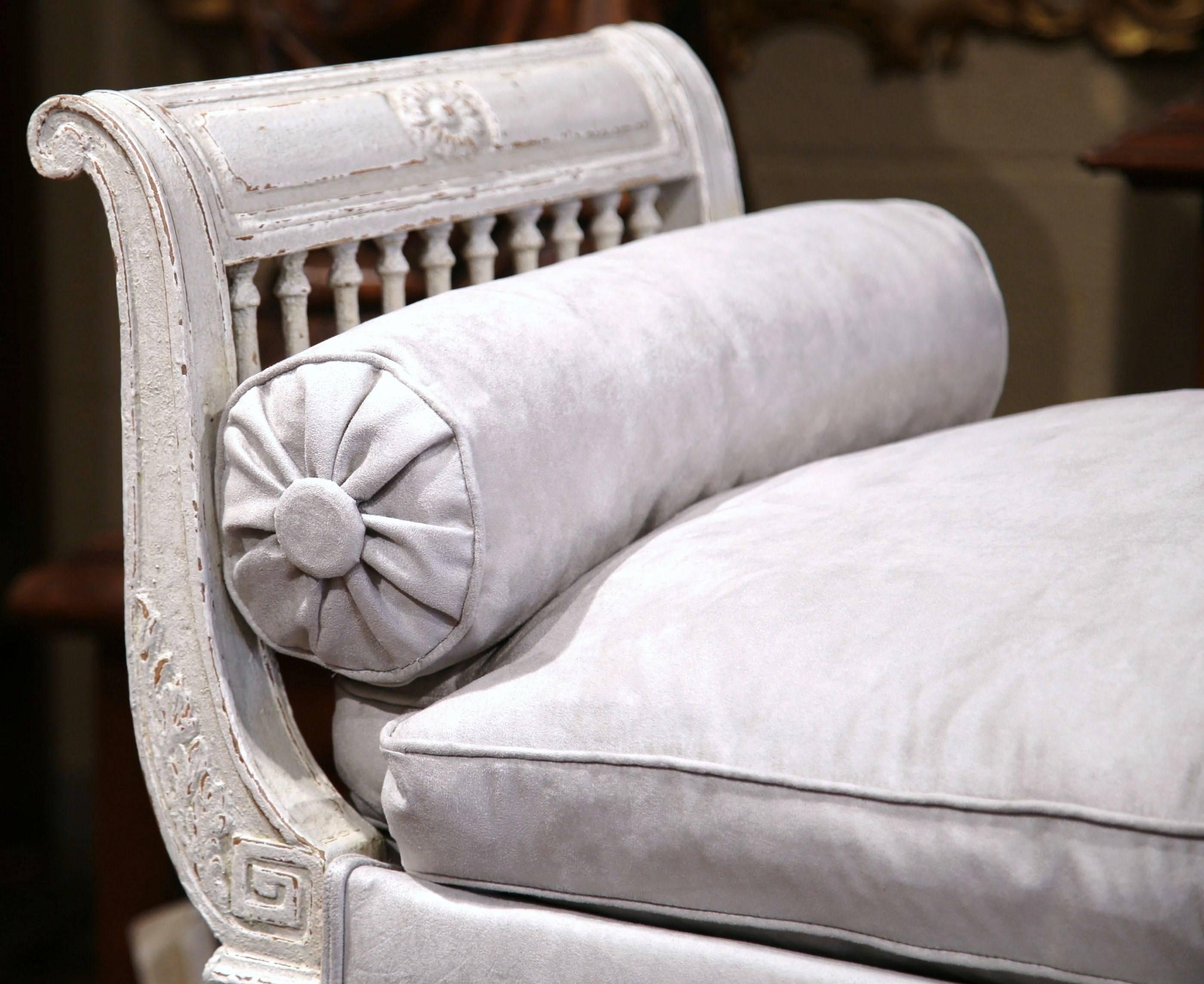 19th Century French Louis XVI Carved Painted Banquette with Grey Suede Fabric 2