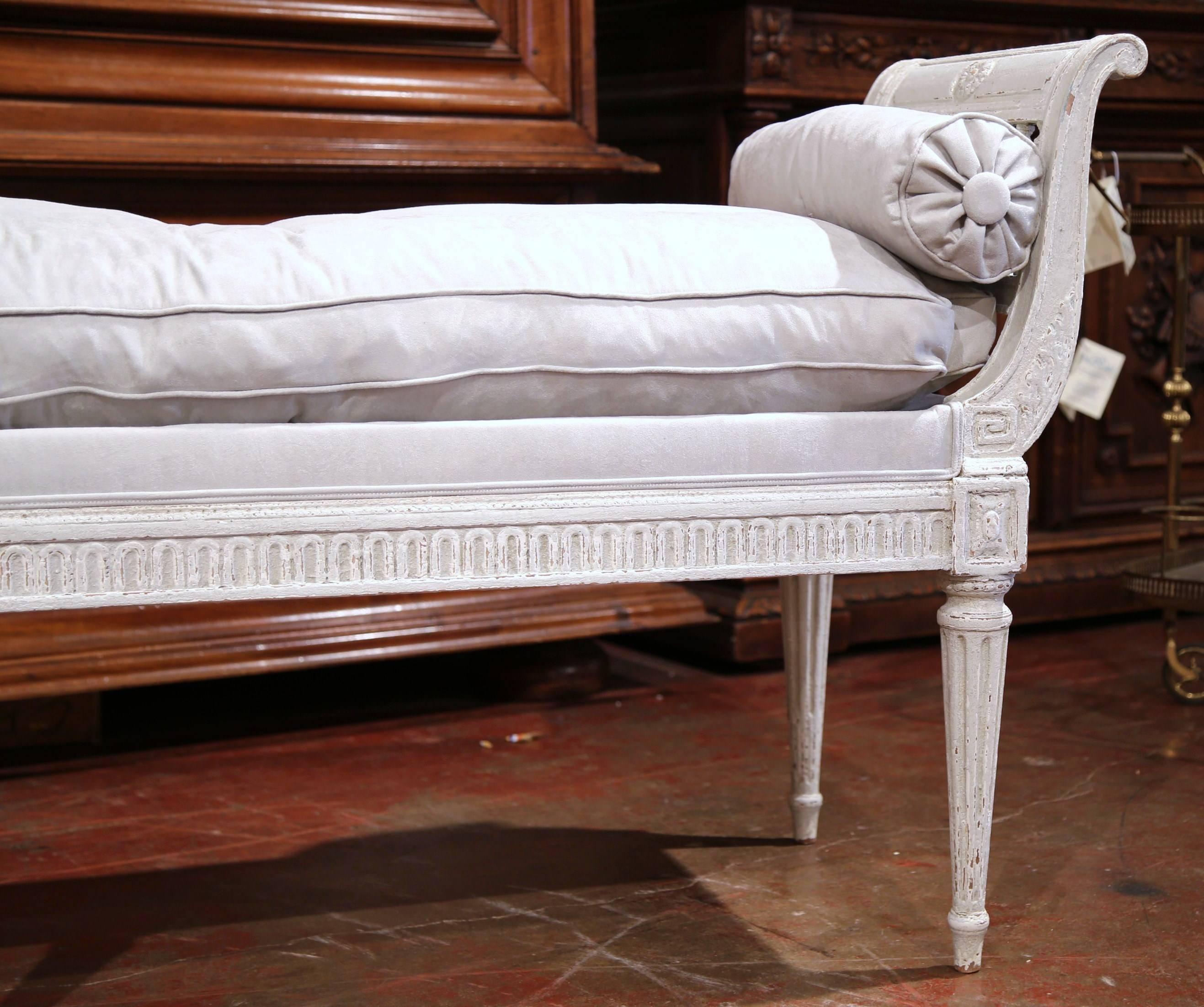 Hand-Carved 19th Century French Louis XVI Carved Painted Banquette with Grey Suede Fabric