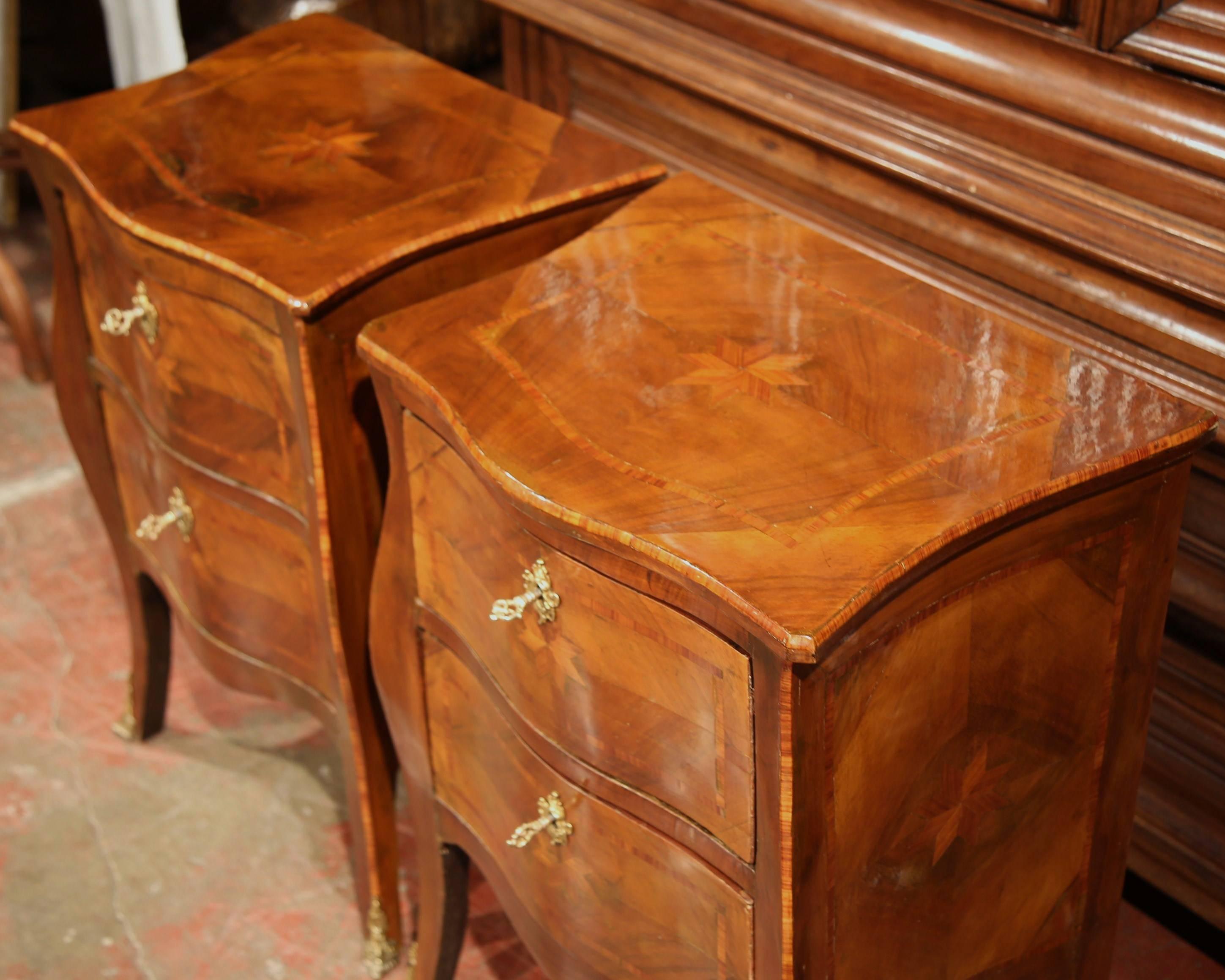 Pair of 19th Century French Louis XV Carved Walnut Bedside Tables with Marquetry In Excellent Condition In Dallas, TX