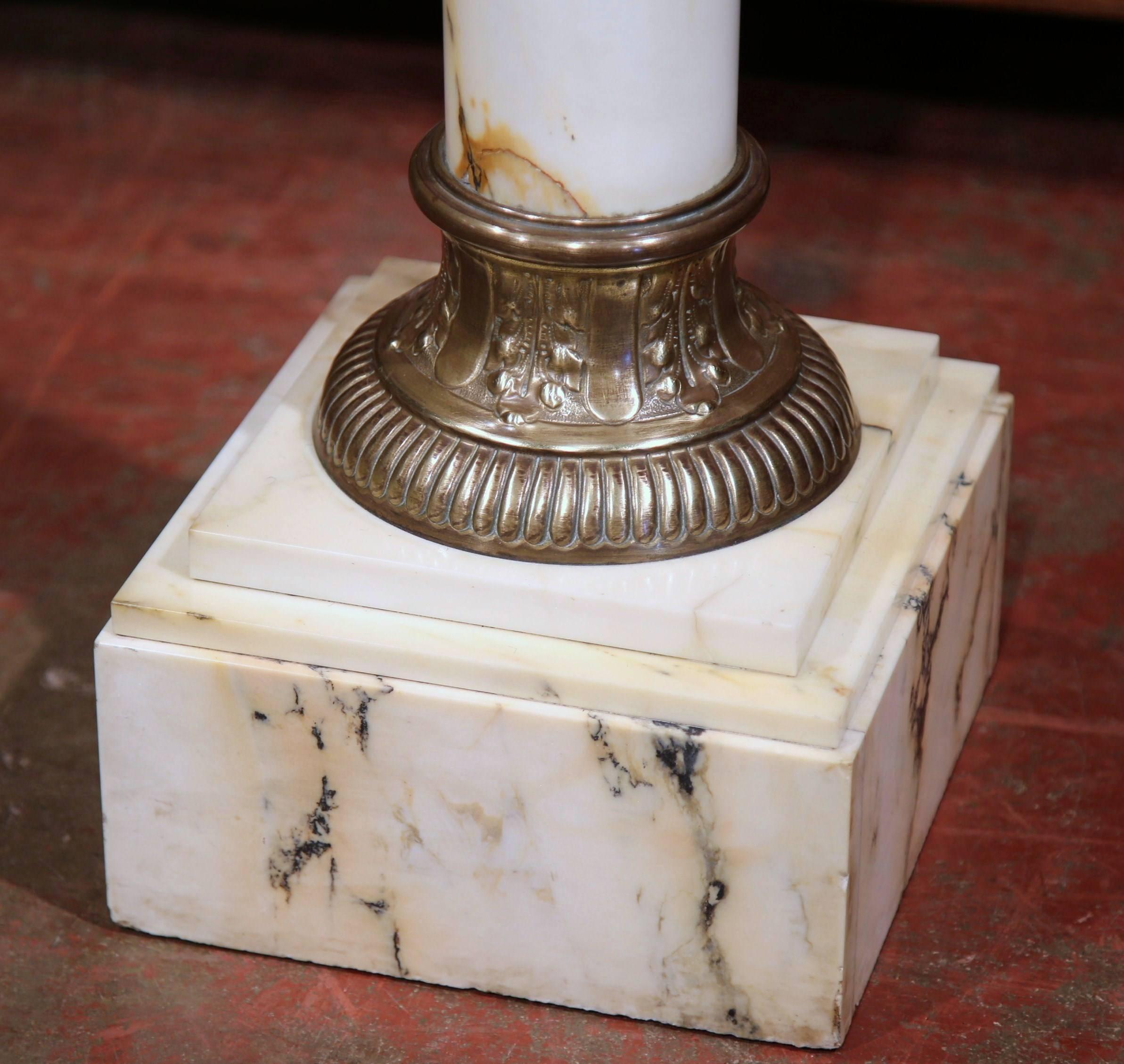 Hand-Carved 19th Century French Marble and Brass Rings Pedestal with Square Swivel Top