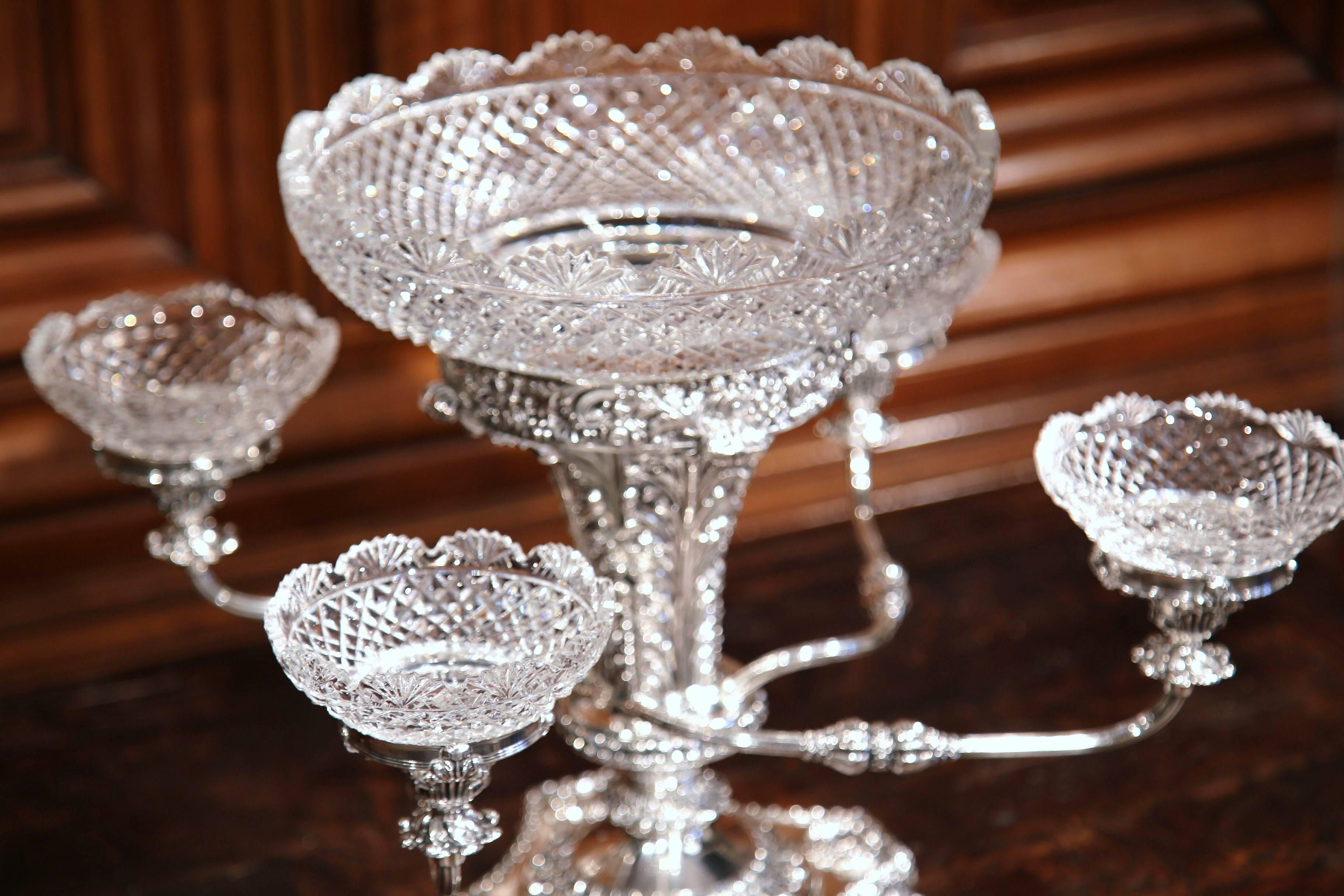 19th Century English Silver Plated Epergne Centrepiece with Five Cut-Glass Bowls In Excellent Condition In Dallas, TX