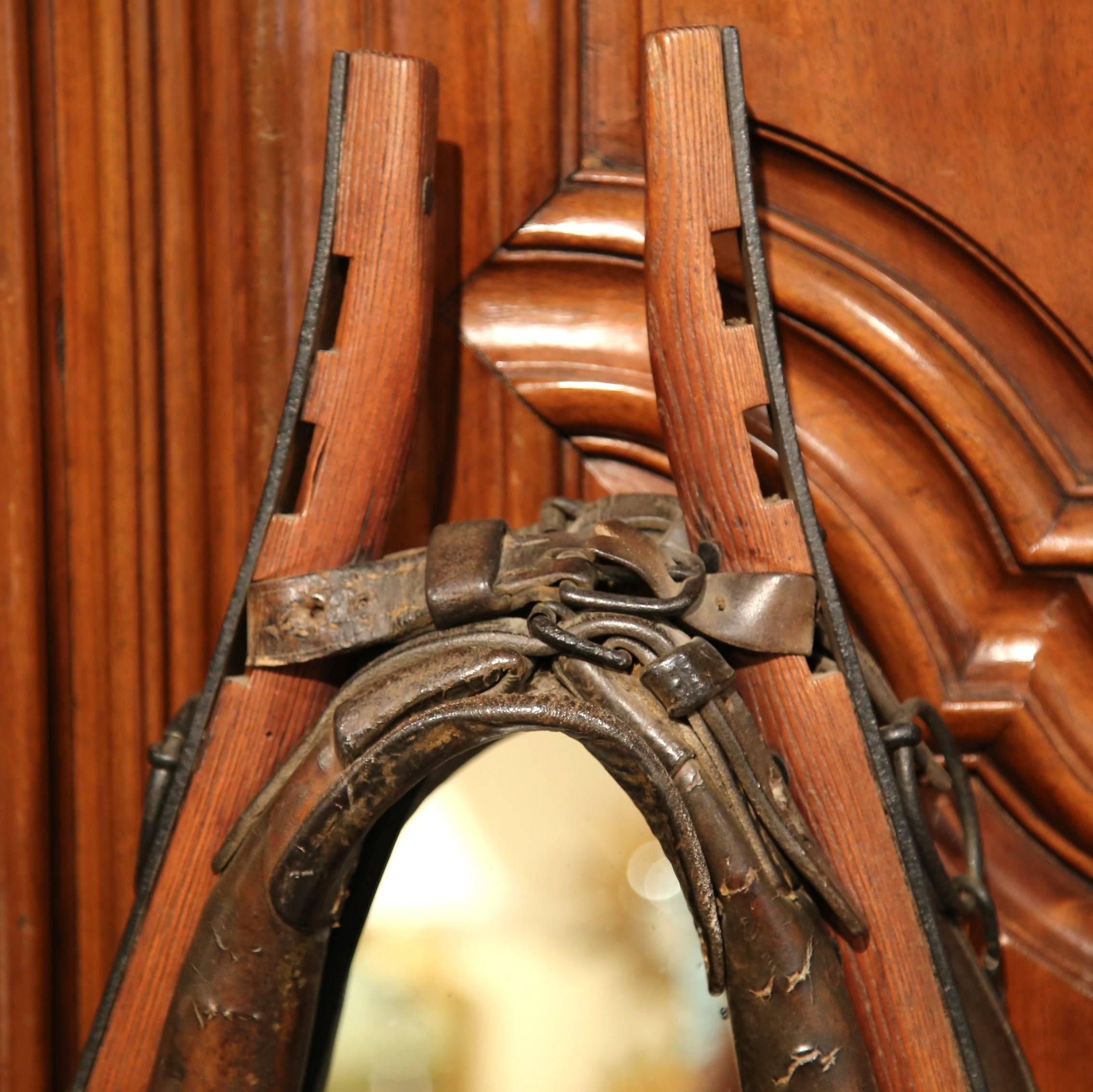 horse yoke mirror