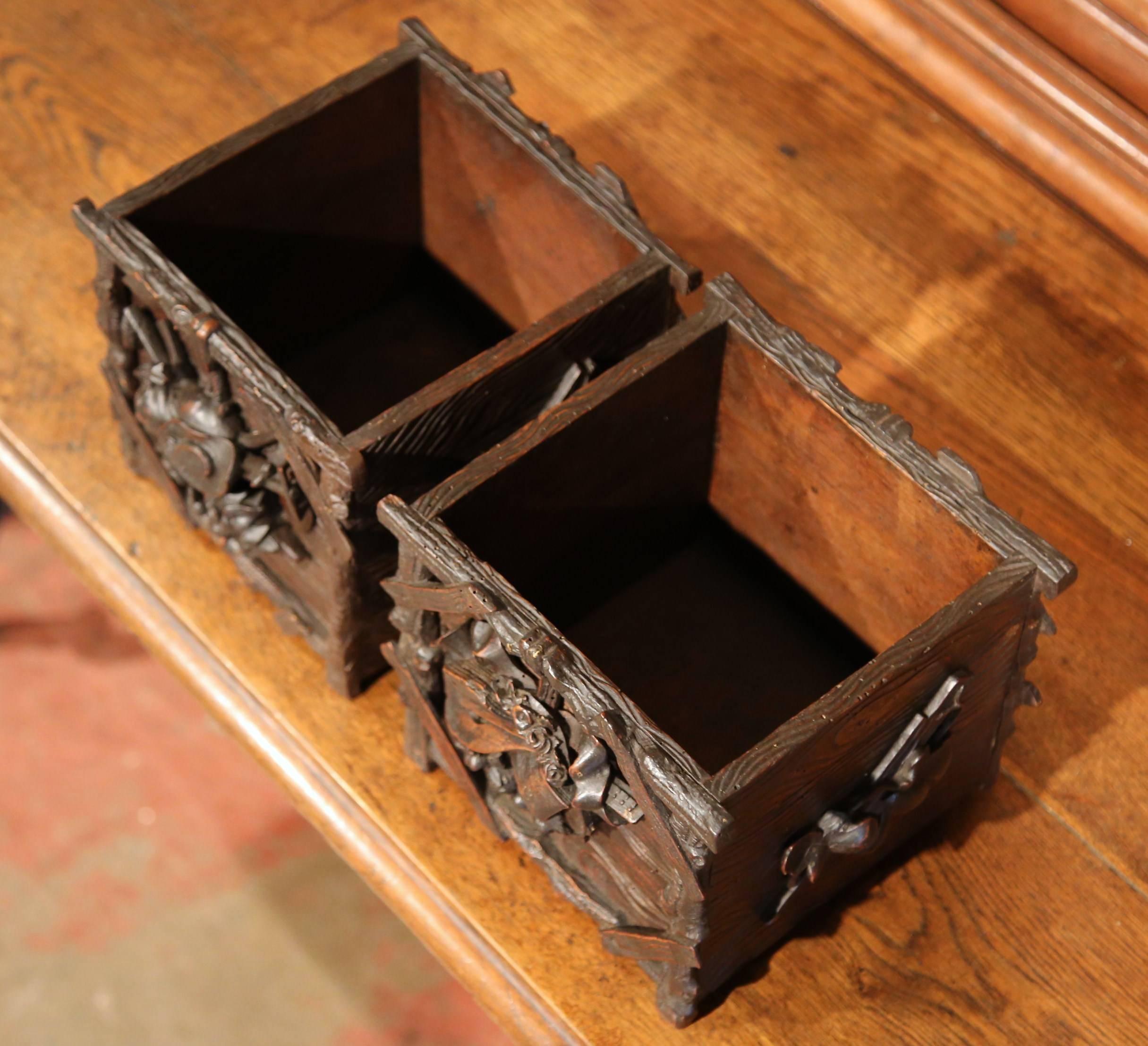 Pair of 19th Century French Carved Walnut Black Forest Square Jardinieres 4