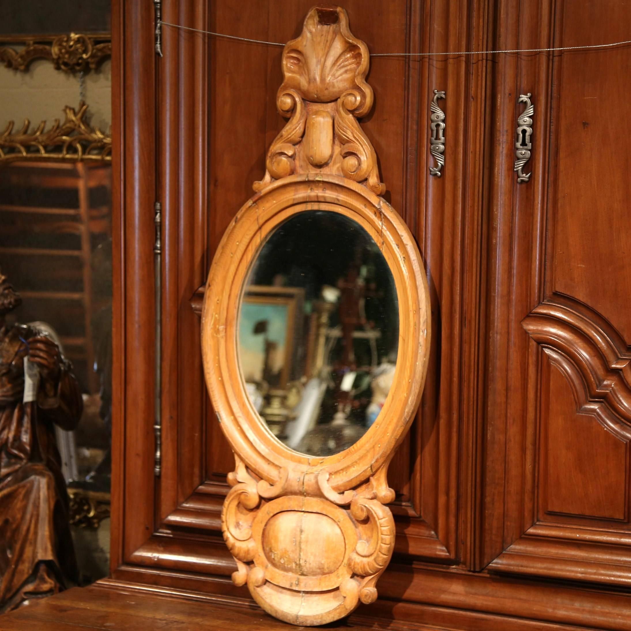 Hand-Carved 19th Century English Carved Pine Oval Wall Mirror with Shell Motif