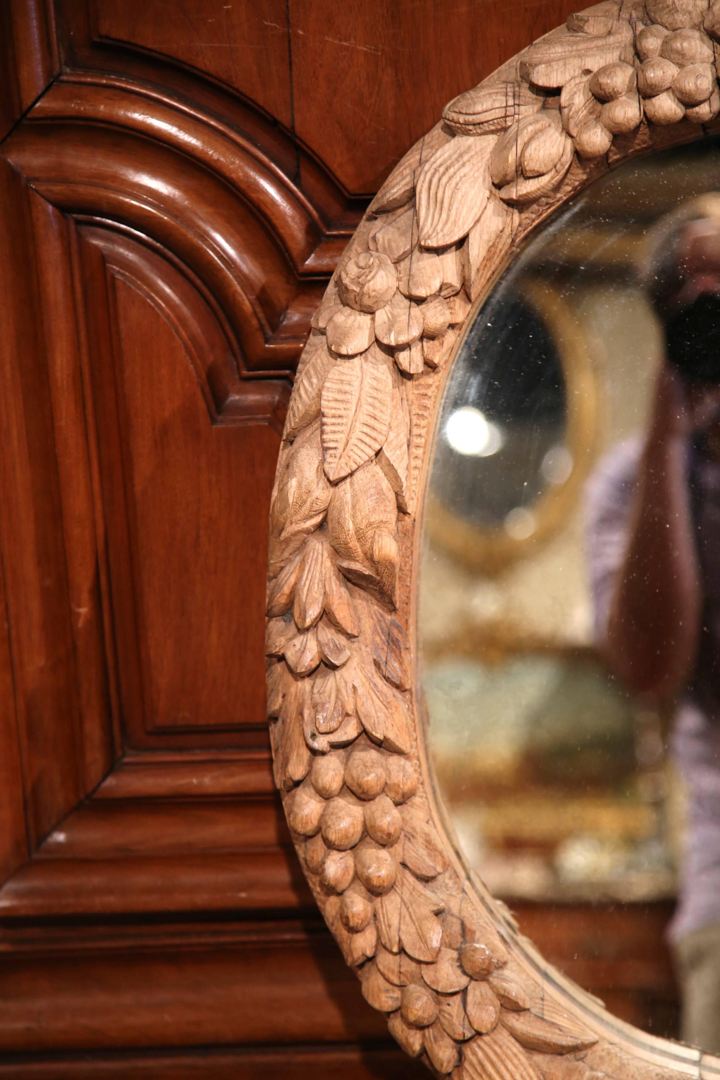 19th Century French Carved Oak Oval Mirror with Fruit and Leaves 1
