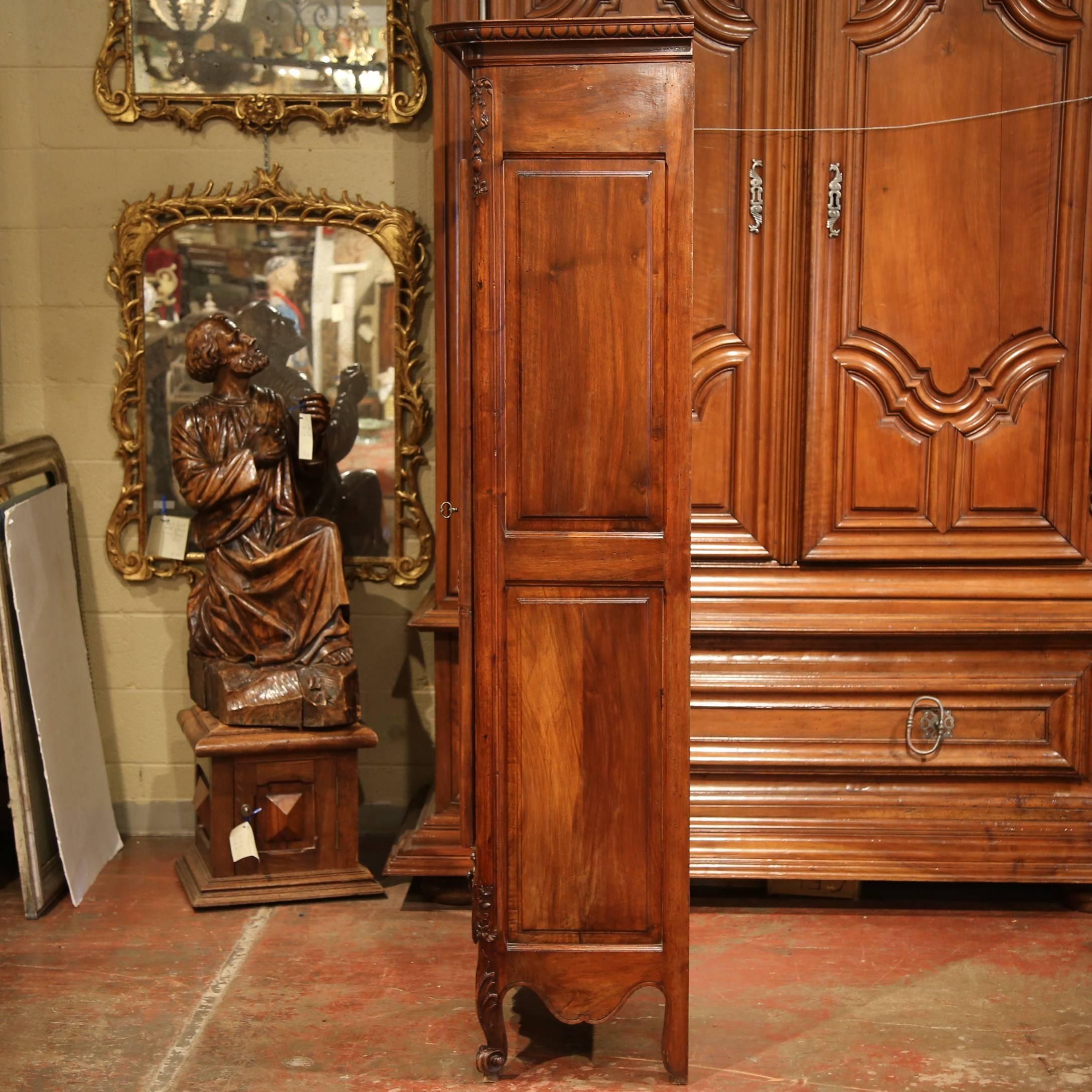 19th Century French Hand-Carved Walnut One Door Cabinet from Provence 5