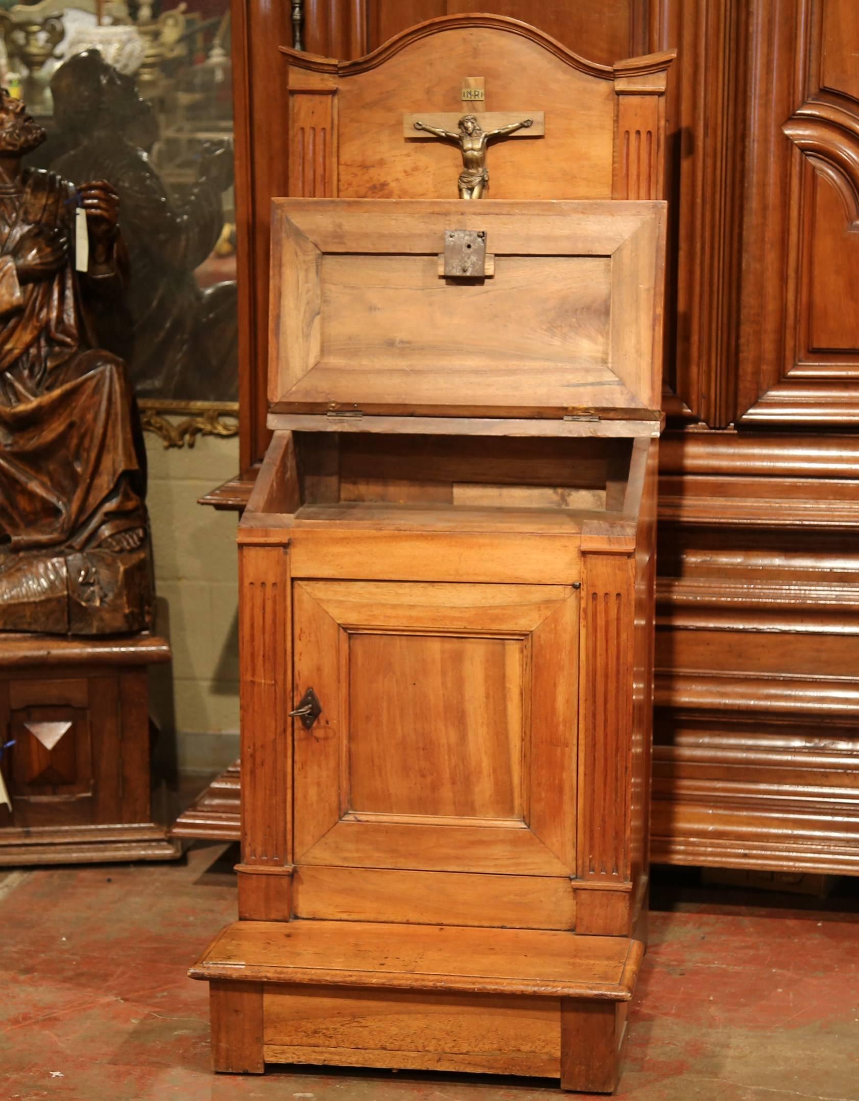 Louis XVI 18th Century French Carved Walnut Oratoire Prayer Bench Cabinet from Burgundy