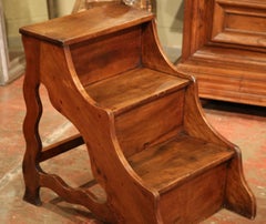 Early 19th Century Louis XIII French Carved Walnut Library Three-Step Ladder