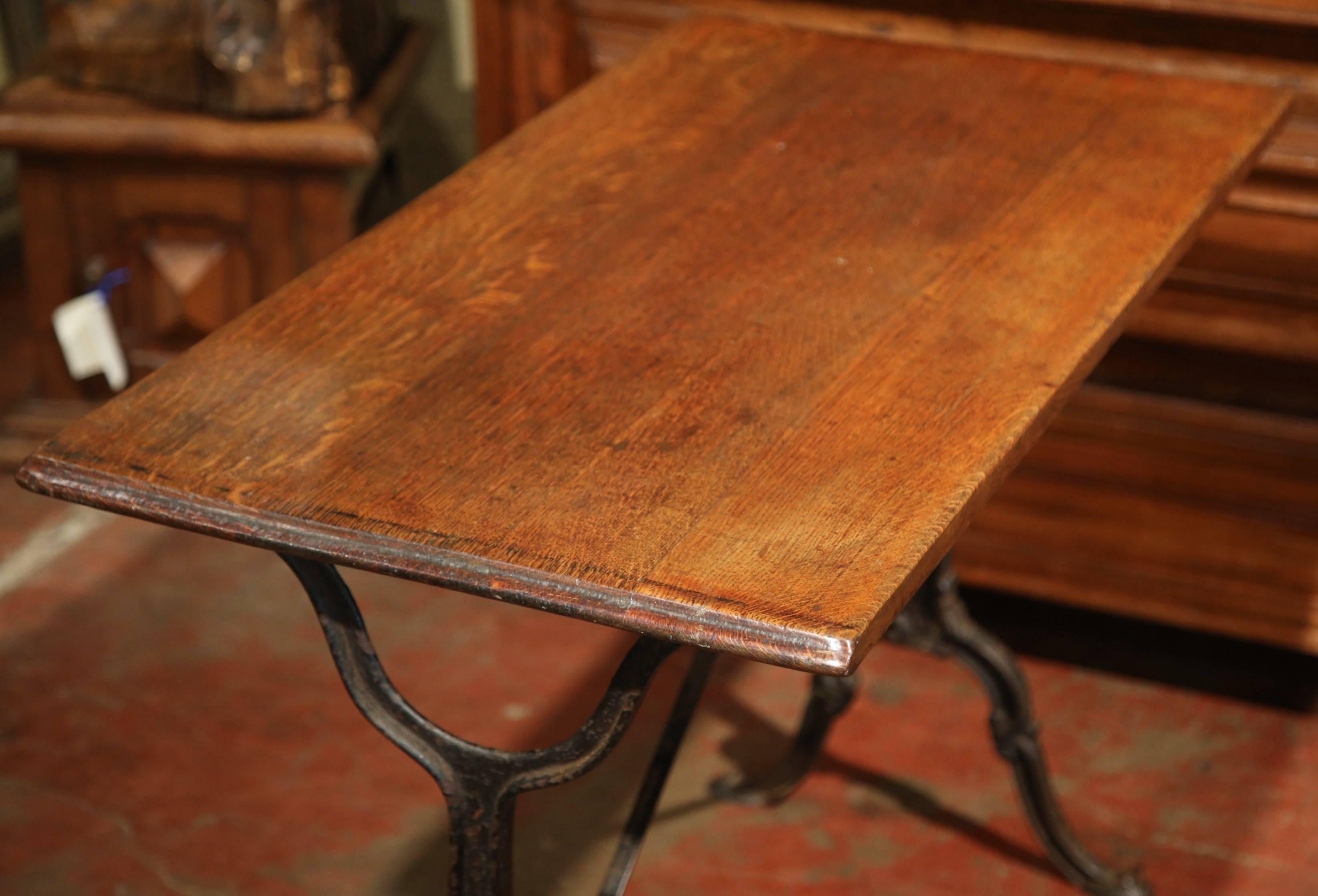 Early 20th Century, French Iron and Wood Parisian Cafe Bistrot Table 2