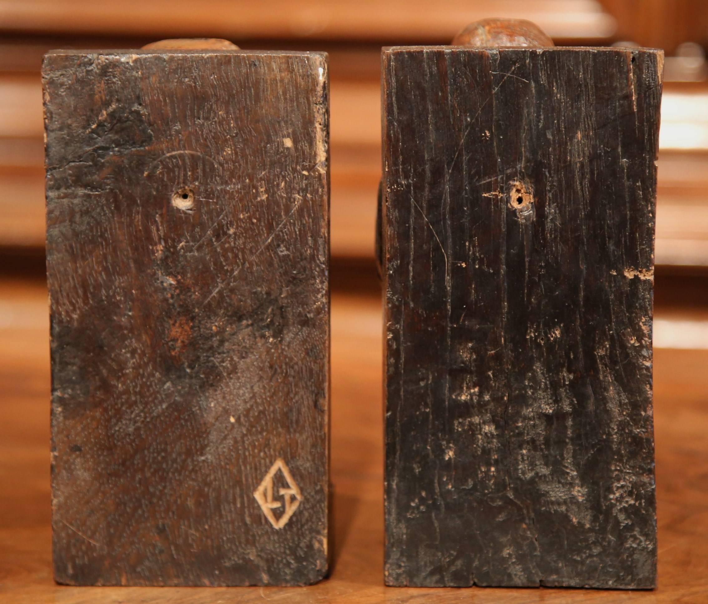 Hand-Carved Pair of 18th Century Spanish Carved Oak Monk Figures Bookends