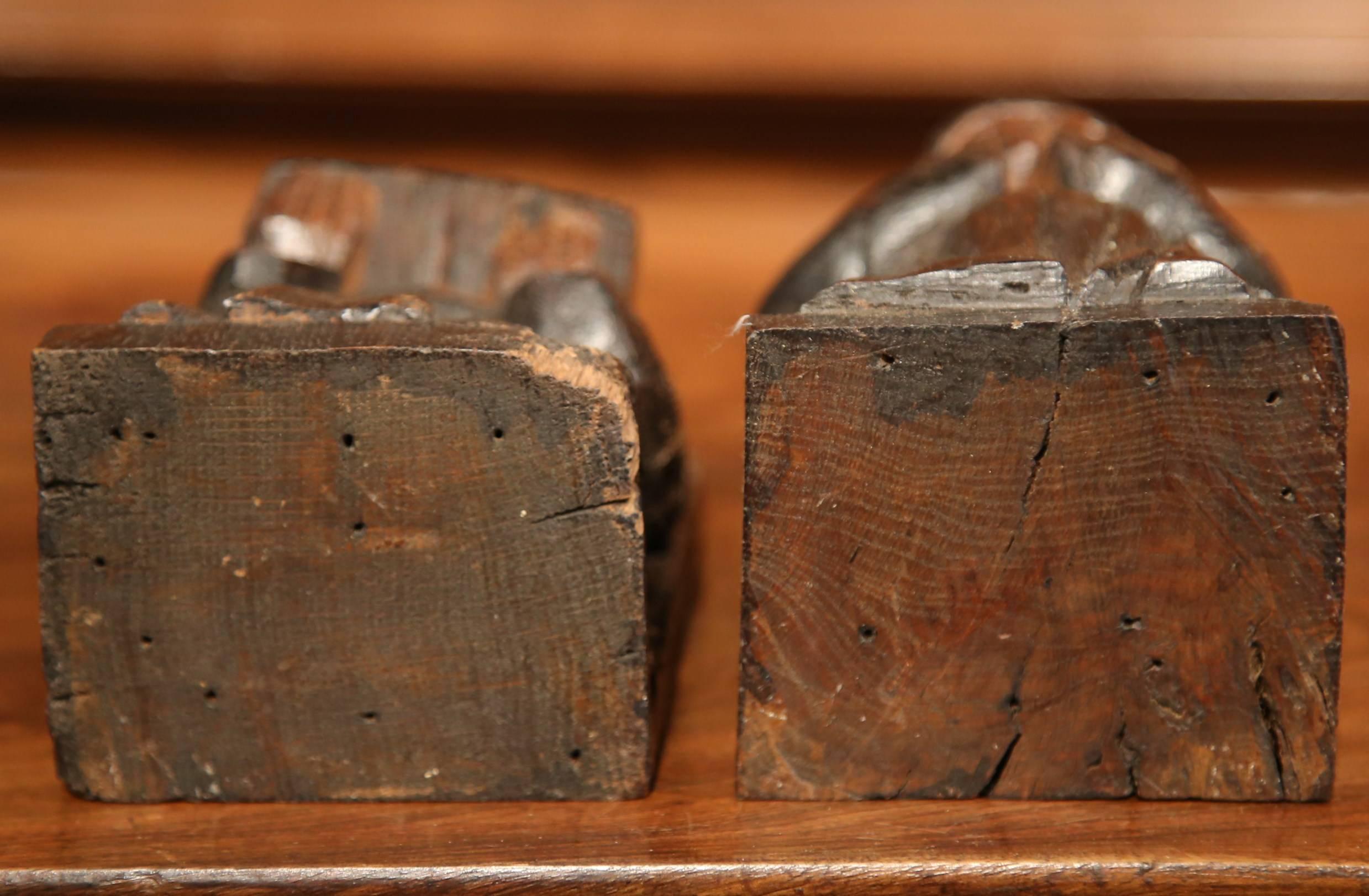 Pair of 18th Century Spanish Carved Oak Monk Figures Bookends 3
