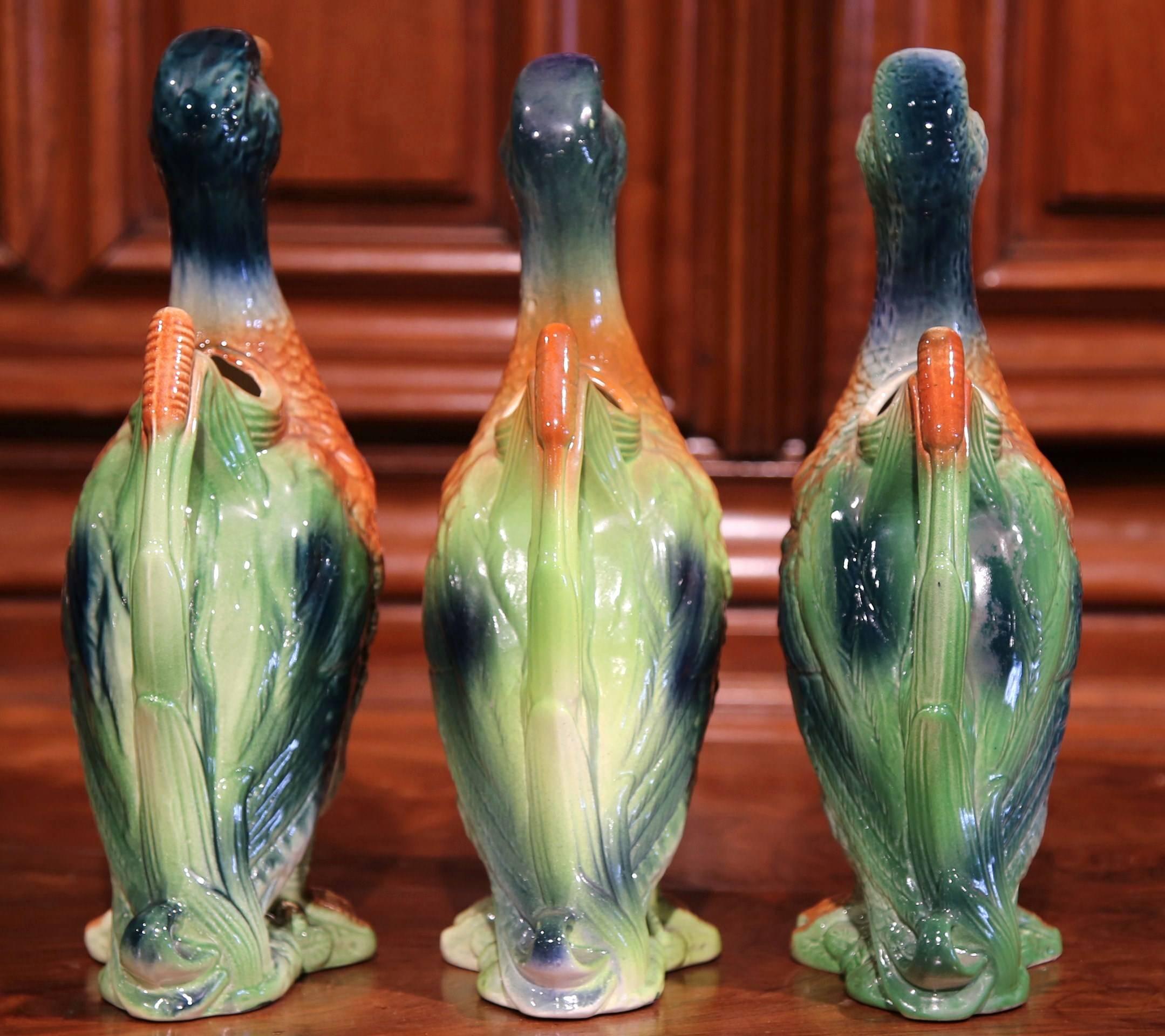 Early 20th Century French Painted Barbotine Duck Sculpture Pitchers, Set of 3 In Excellent Condition In Dallas, TX