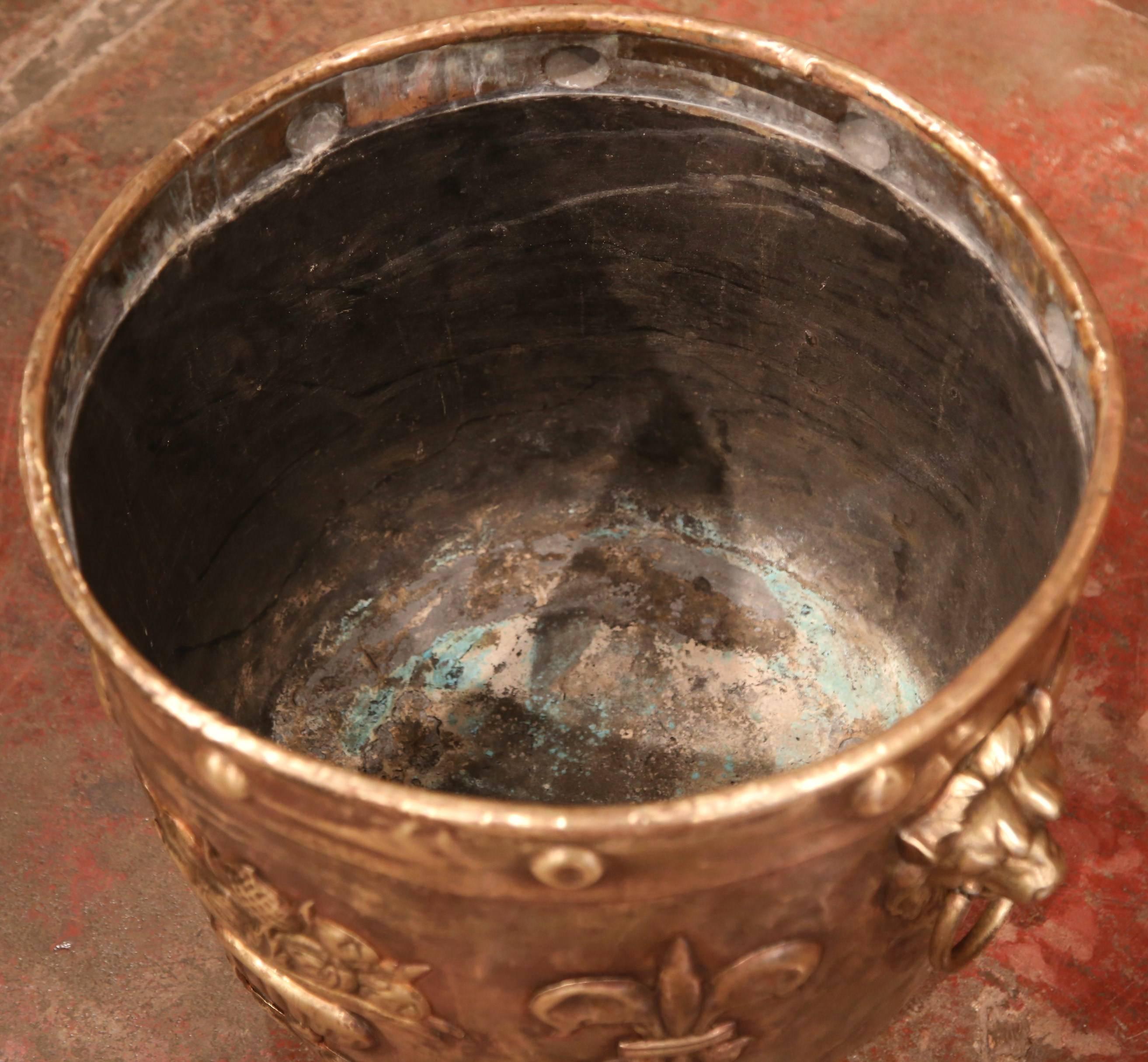 Large 19th Century French Brass Bucket with Repousse Motifs and Fleur-de-Lys 3