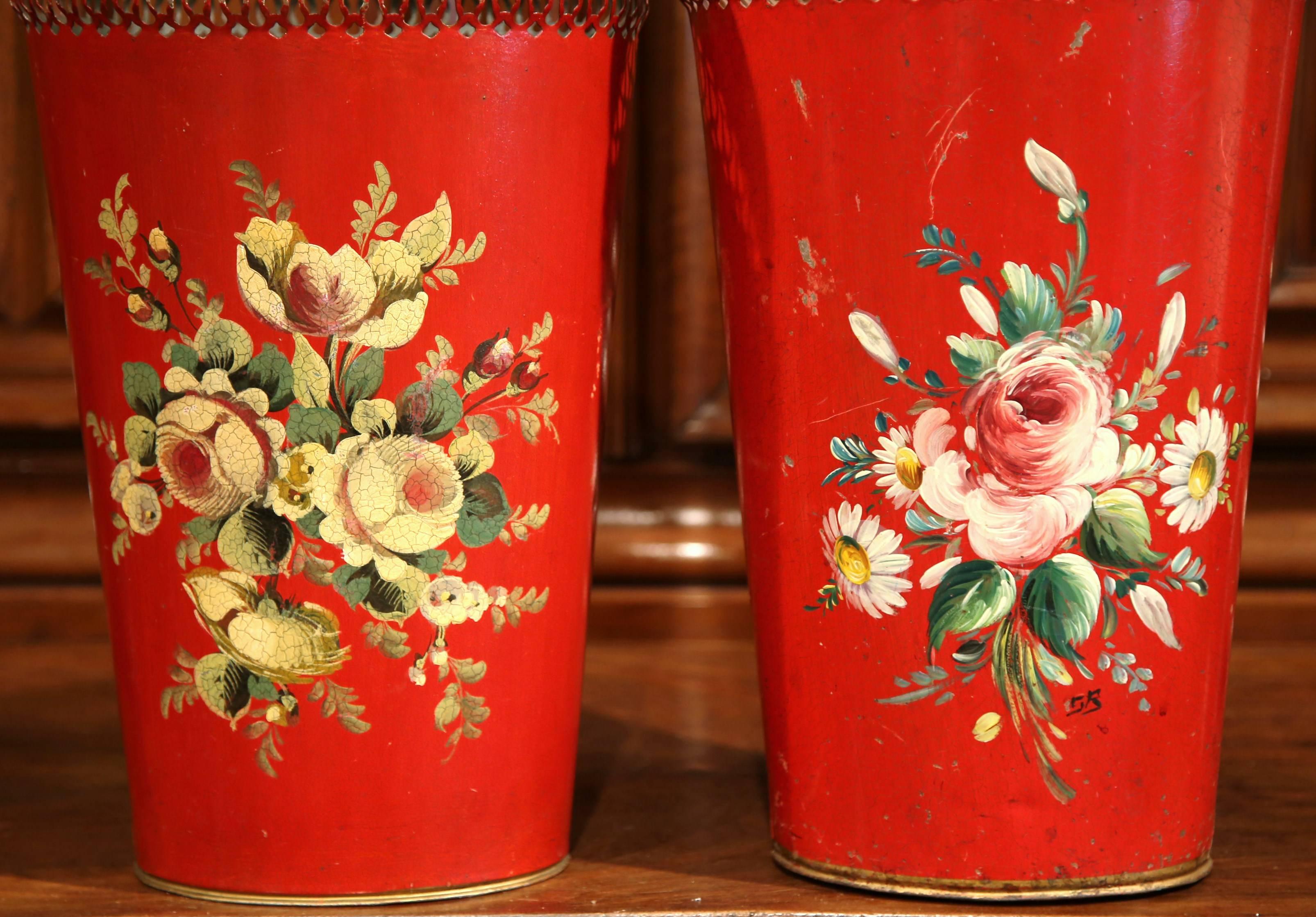 Pair of Early 20th Century French Painted Tole Baskets with Floral Decor 3