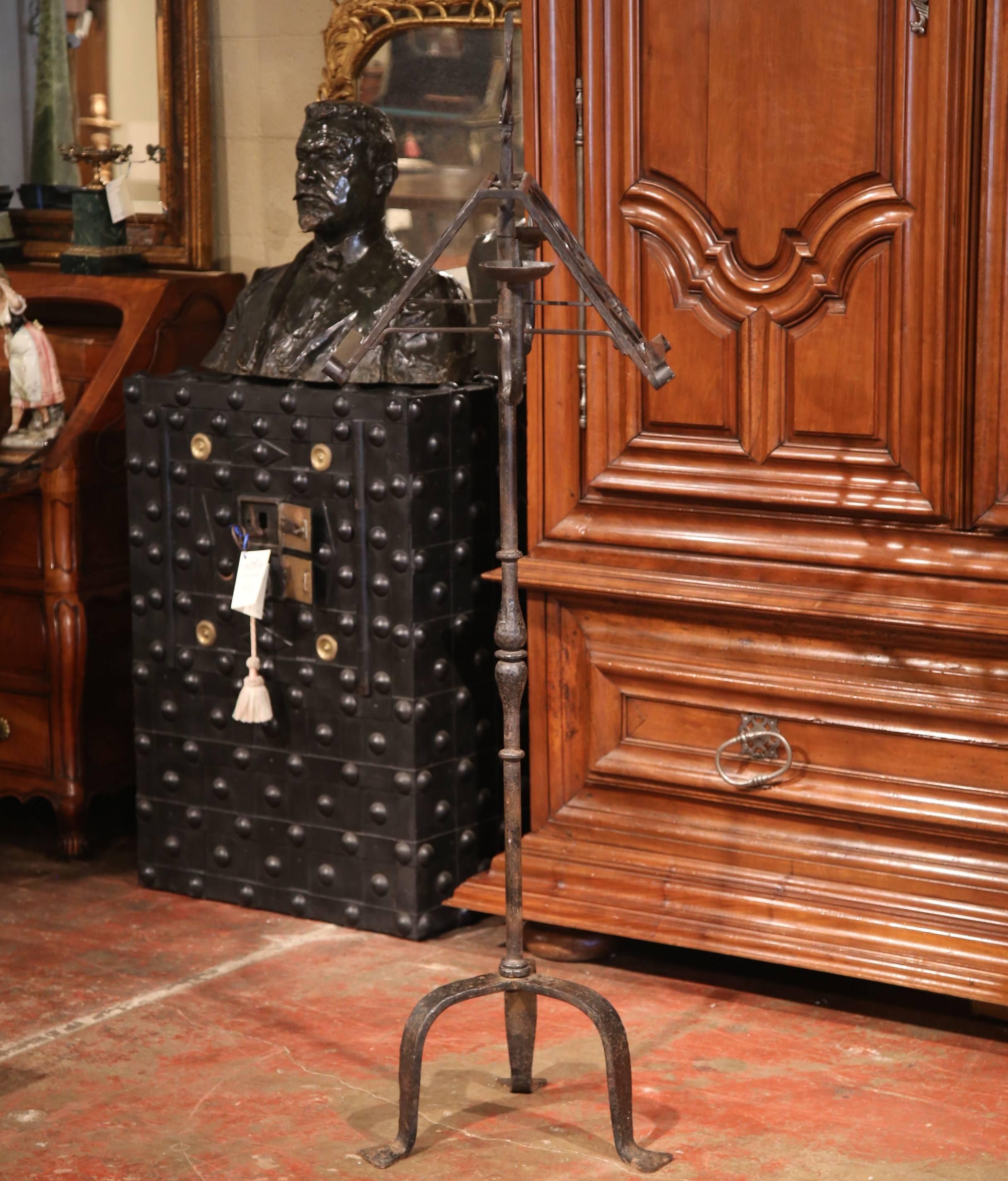 19th Century French Two-Side Forged Black Iron Music Stand with Fleur-de-Lys  1