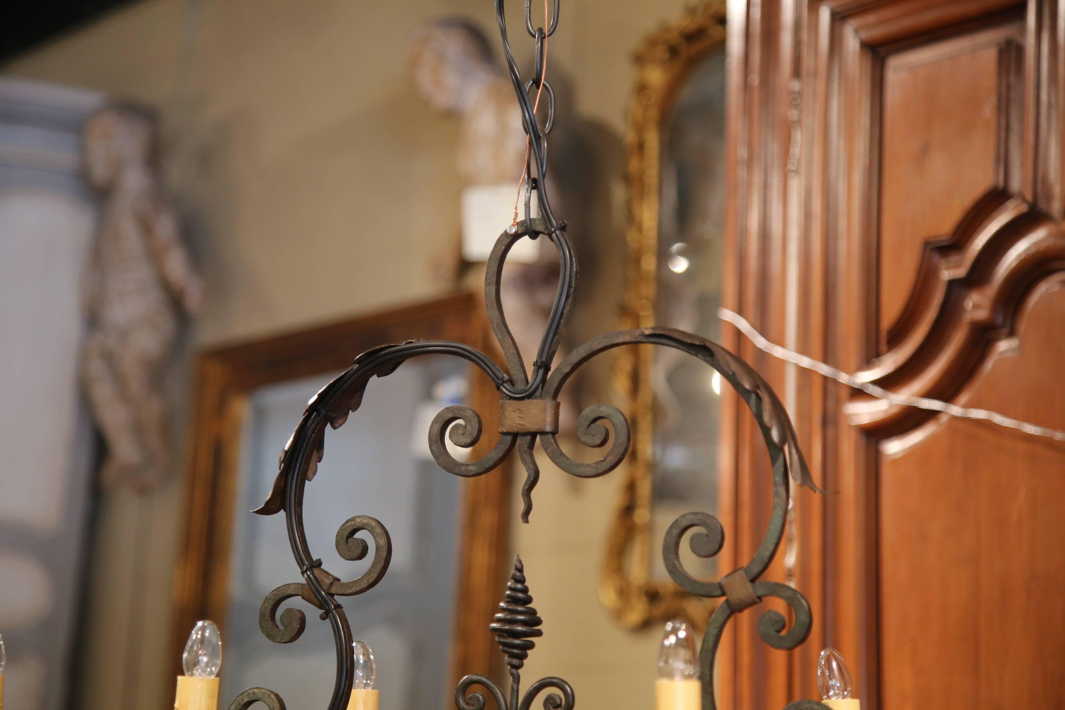 Early 20th Century French Painted Six-Light Iron Chandelier with Fleur-de-Lys 2