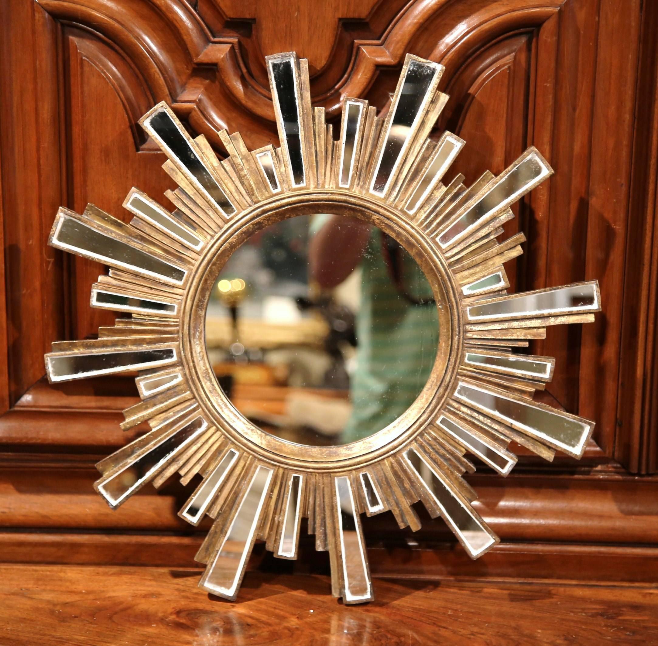 Mid-20th Century French Giltwood Sunbust Mirror with Glass Beams In Excellent Condition In Dallas, TX