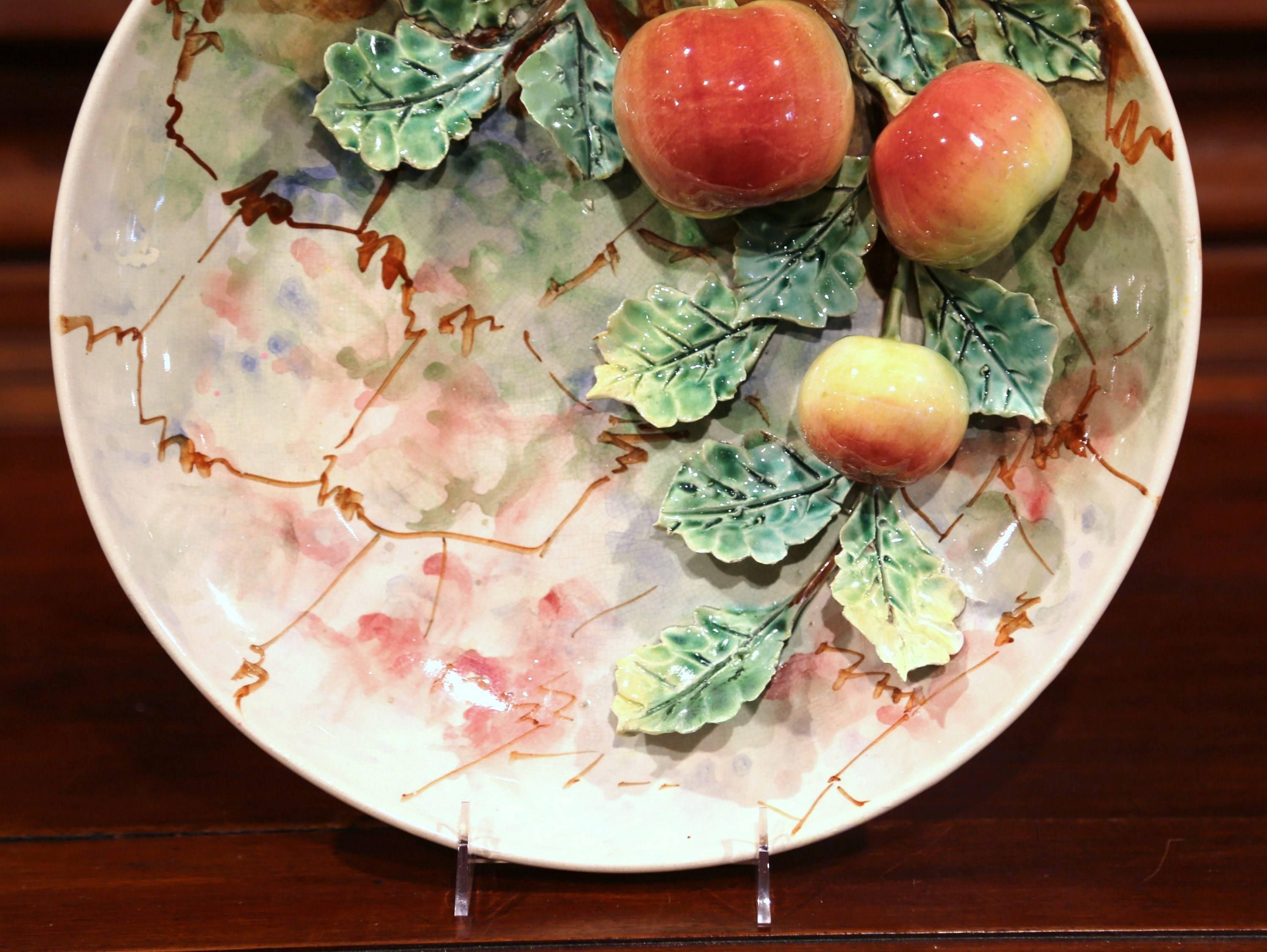 Pair of 19th Century French Hand Painted Ceramic Barbotine Fruit Wall Platters In Excellent Condition In Dallas, TX