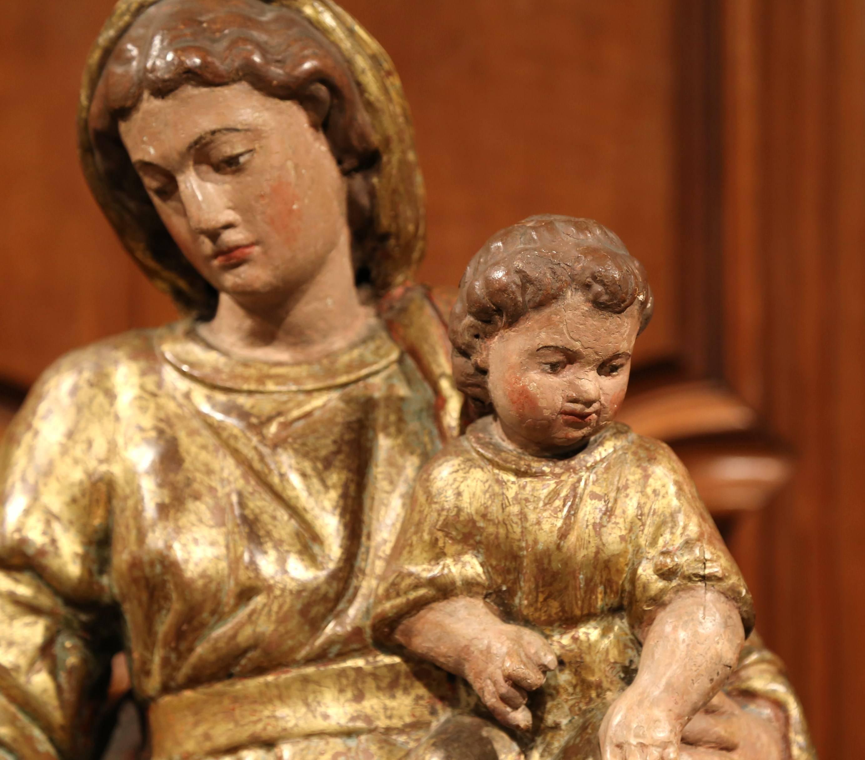18th Century, French Carved Giltwood Polychrome Statue of Mother and Child In Excellent Condition In Dallas, TX