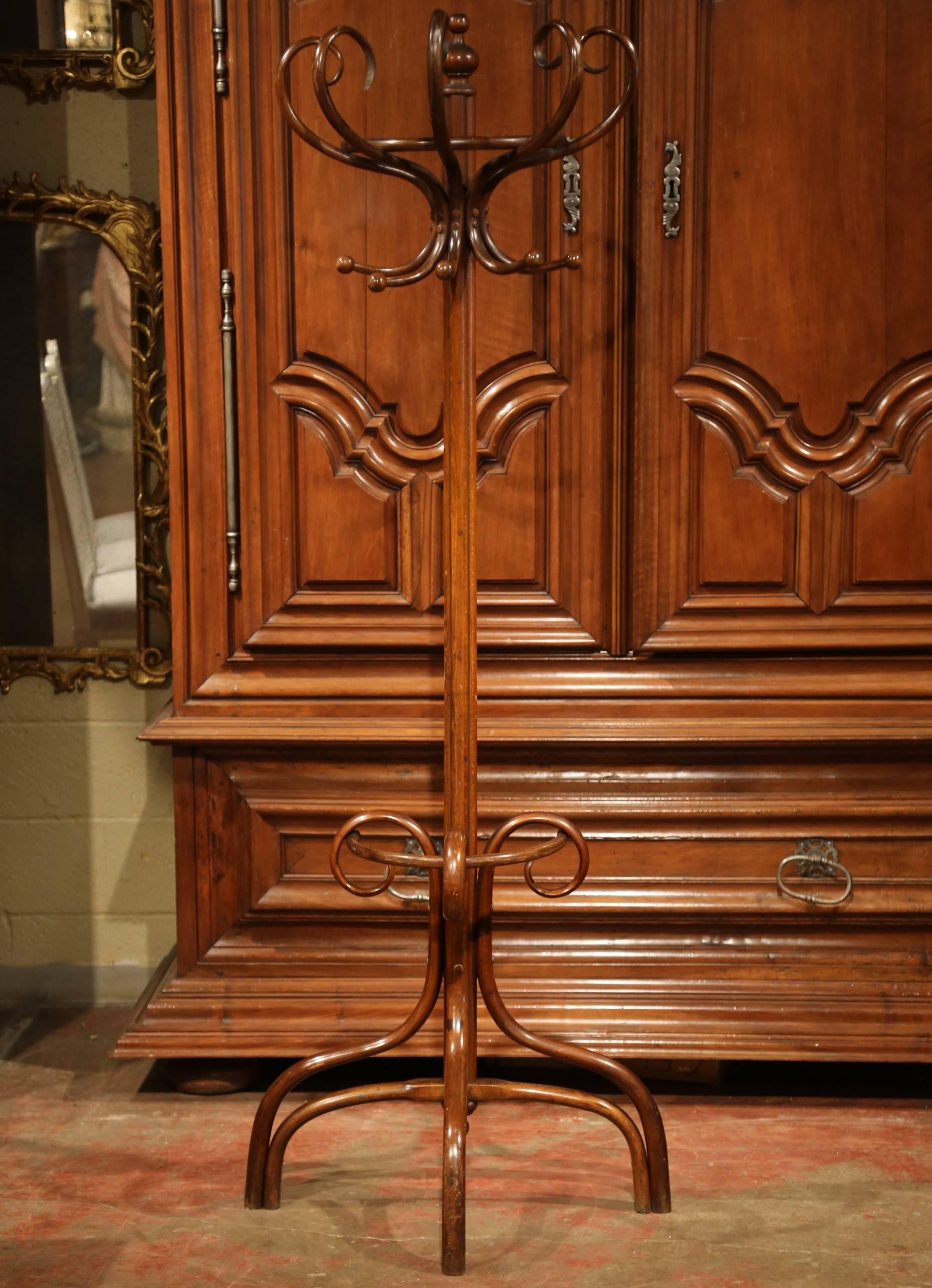 Hand-Carved Early 20th Century French Bentwood Hall Tree with Ten Hooks Thonet Style