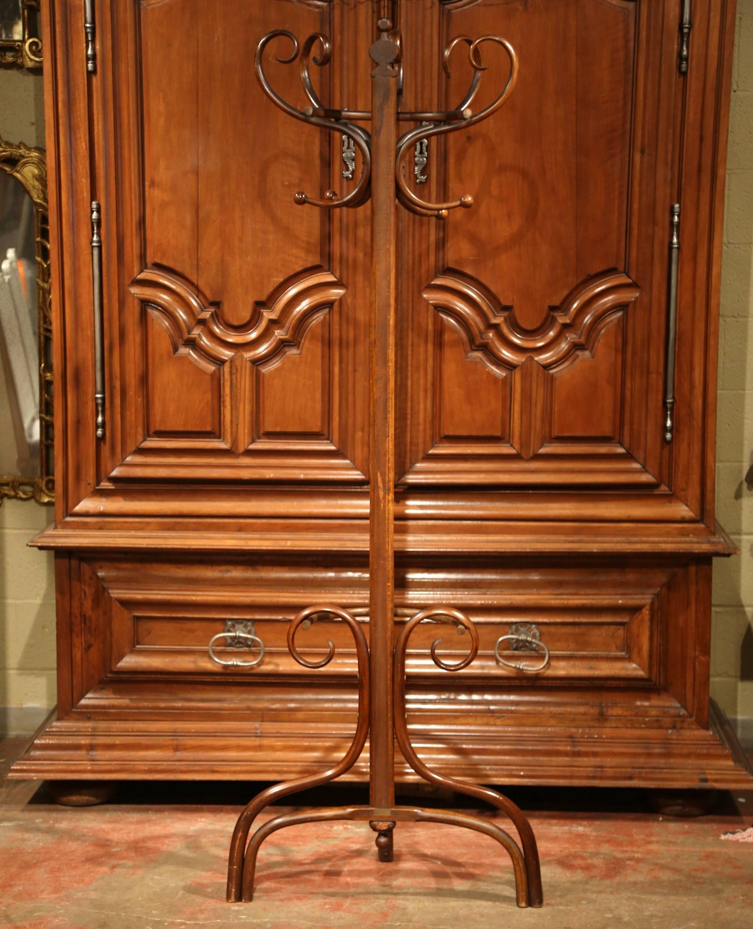 Early 20th Century French Bentwood Hall Tree with Ten Hooks Thonet Style In Excellent Condition In Dallas, TX