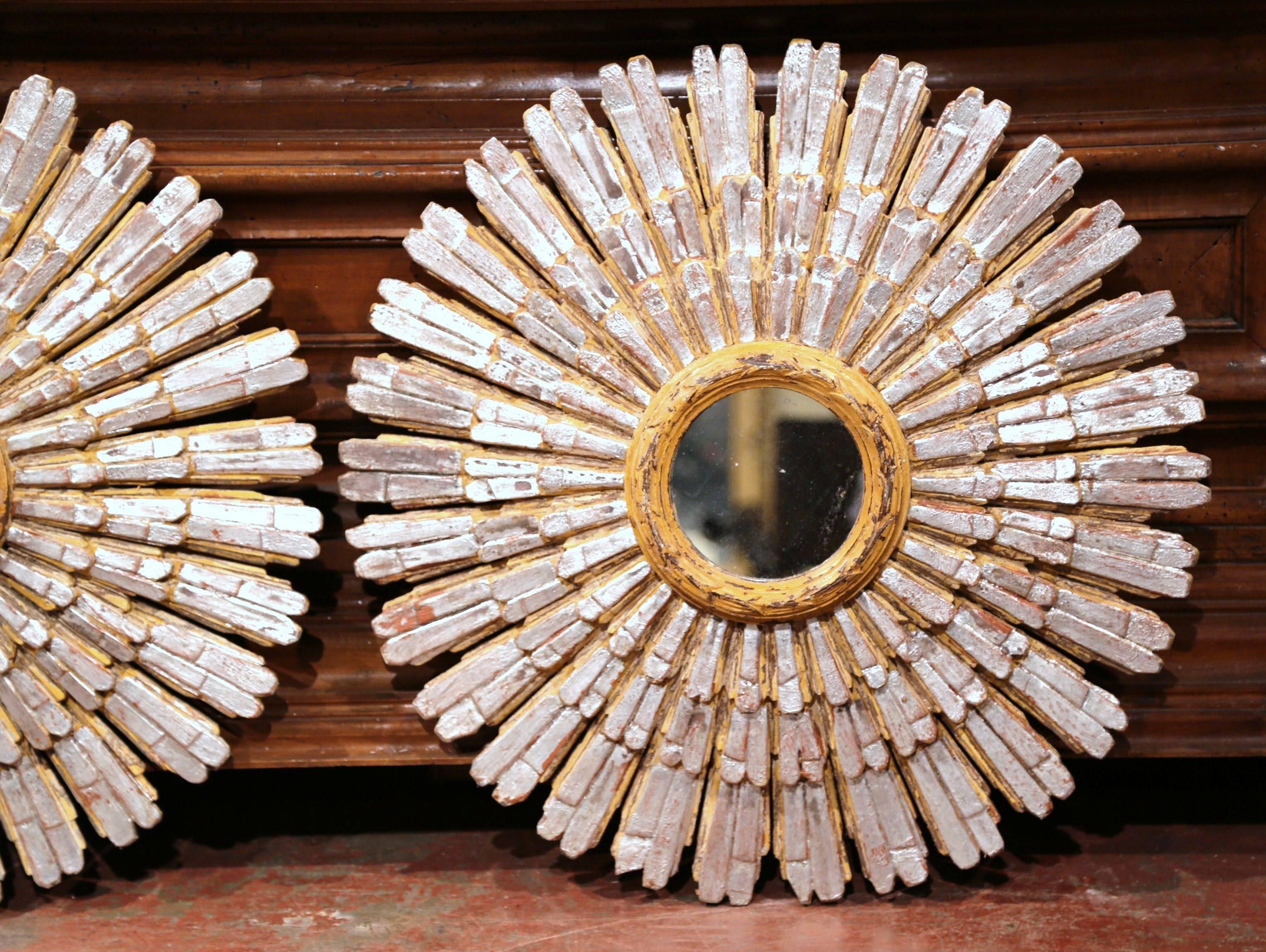 Pair of Mid-20th Century French Carved Painted and Silvered Sunburst Mirrors In Excellent Condition In Dallas, TX