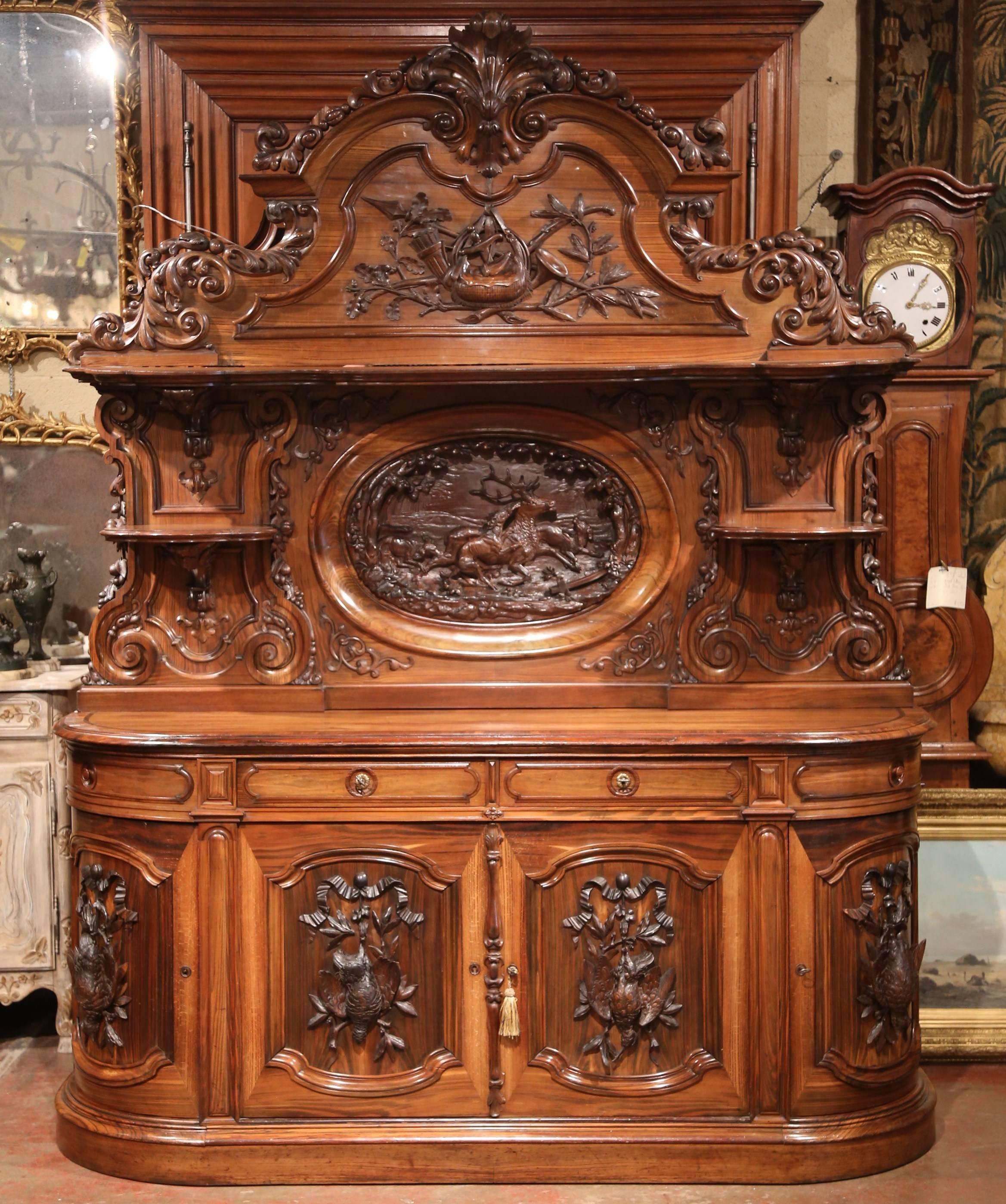 19th Century French Carved Rosewood Hunt Buffet with Deer and Bird Motifs In Excellent Condition In Dallas, TX