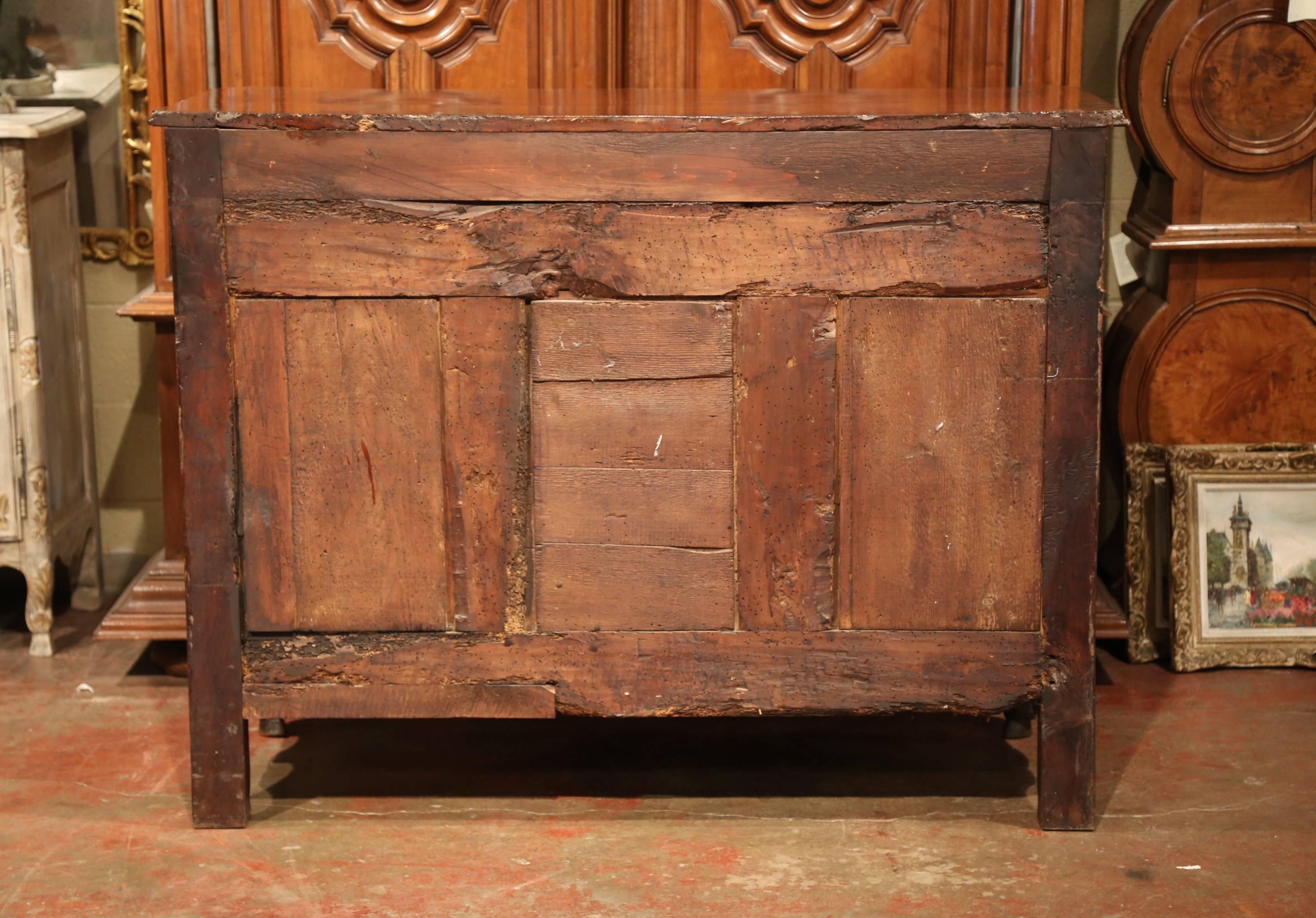 18th Century, French Louis XV Carved Walnut Two-Door Buffet from Provence 3