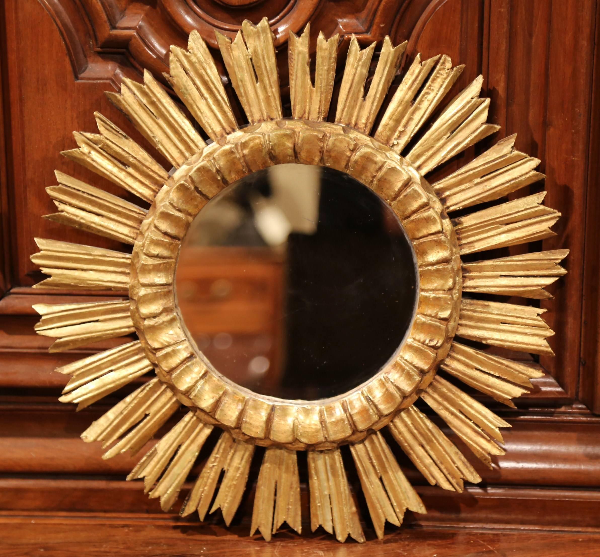 Mid-20th Century French Carved Giltwood Round Sunburst Mirror 1